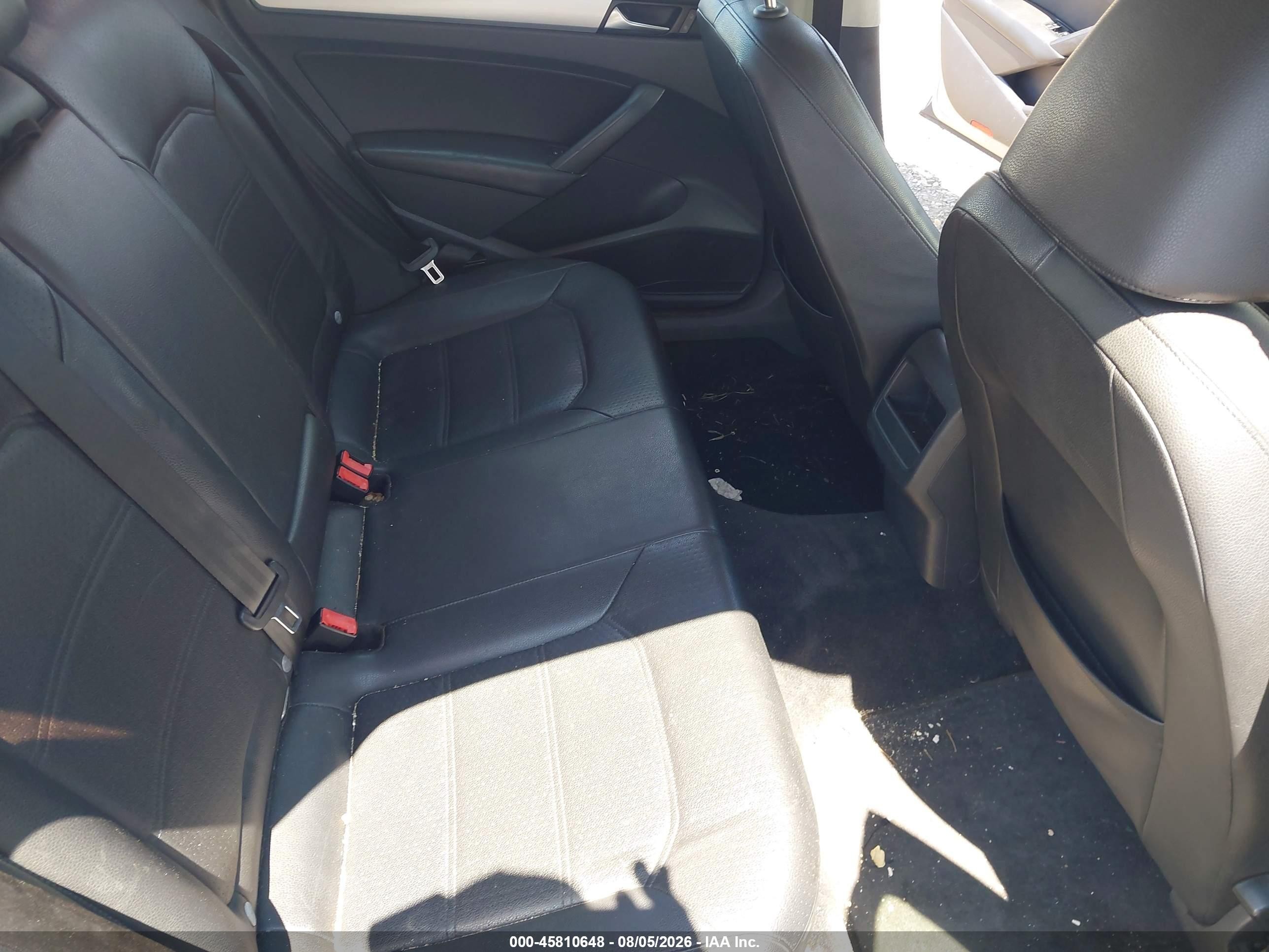 2012 Volkswagen Passat 2.5l Se Серый vin: 1VWBP7A30CC072130