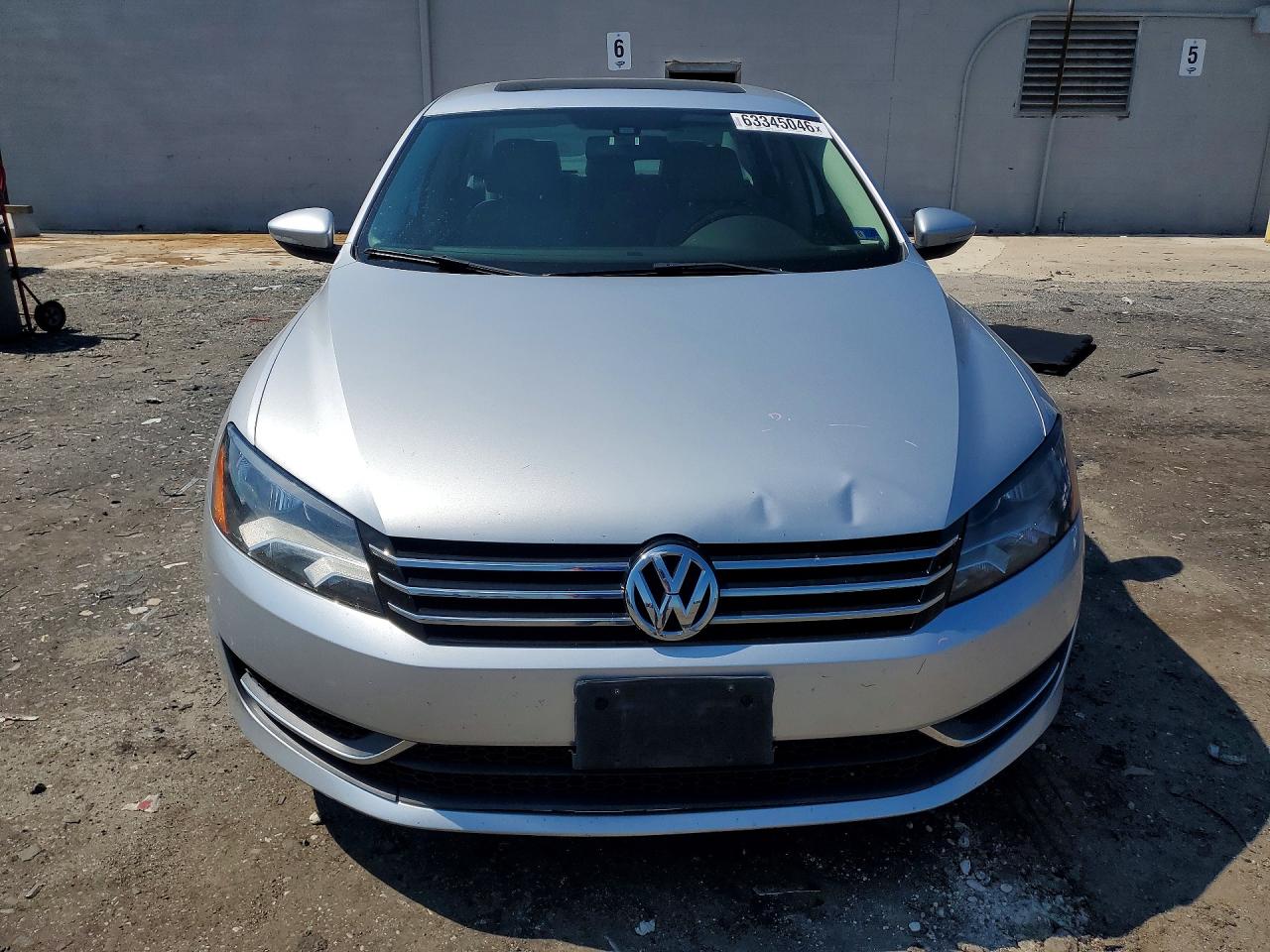 2012 Volkswagen Passat Se Silver vin: 1VWBP7A30CC073102