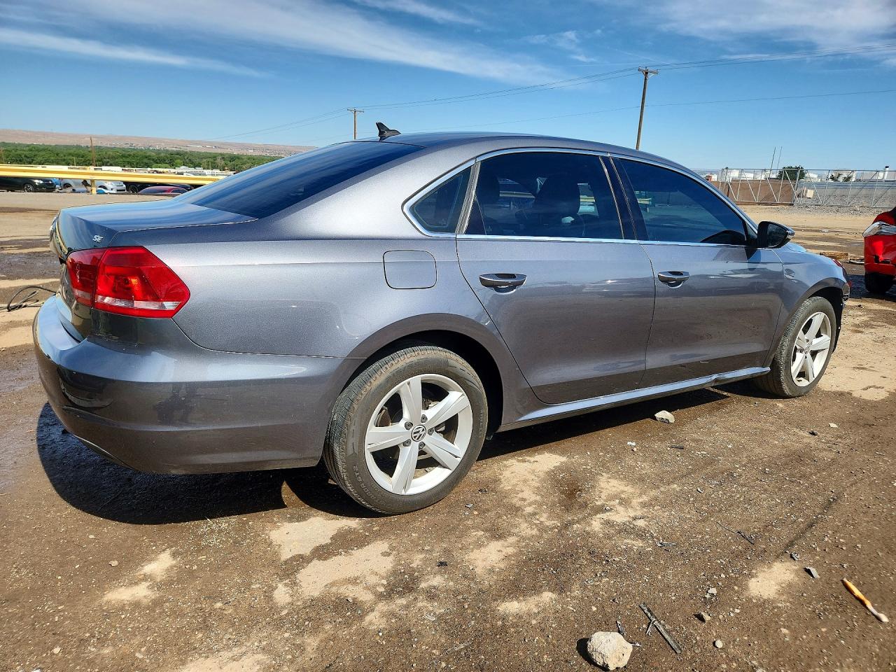 2012 Volkswagen Passat Se Gray vin: 1VWBP7A30CC086335