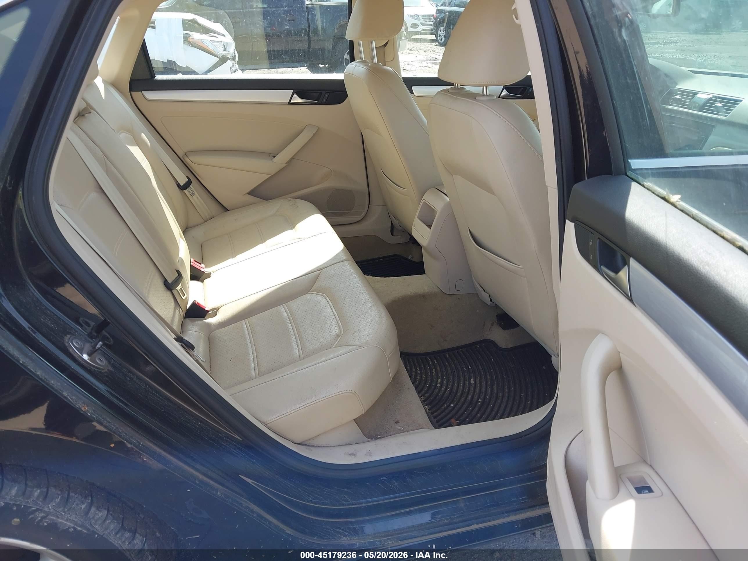 2012 Volkswagen Passat 2.5l Se Black vin: 1VWBP7A30CC102291