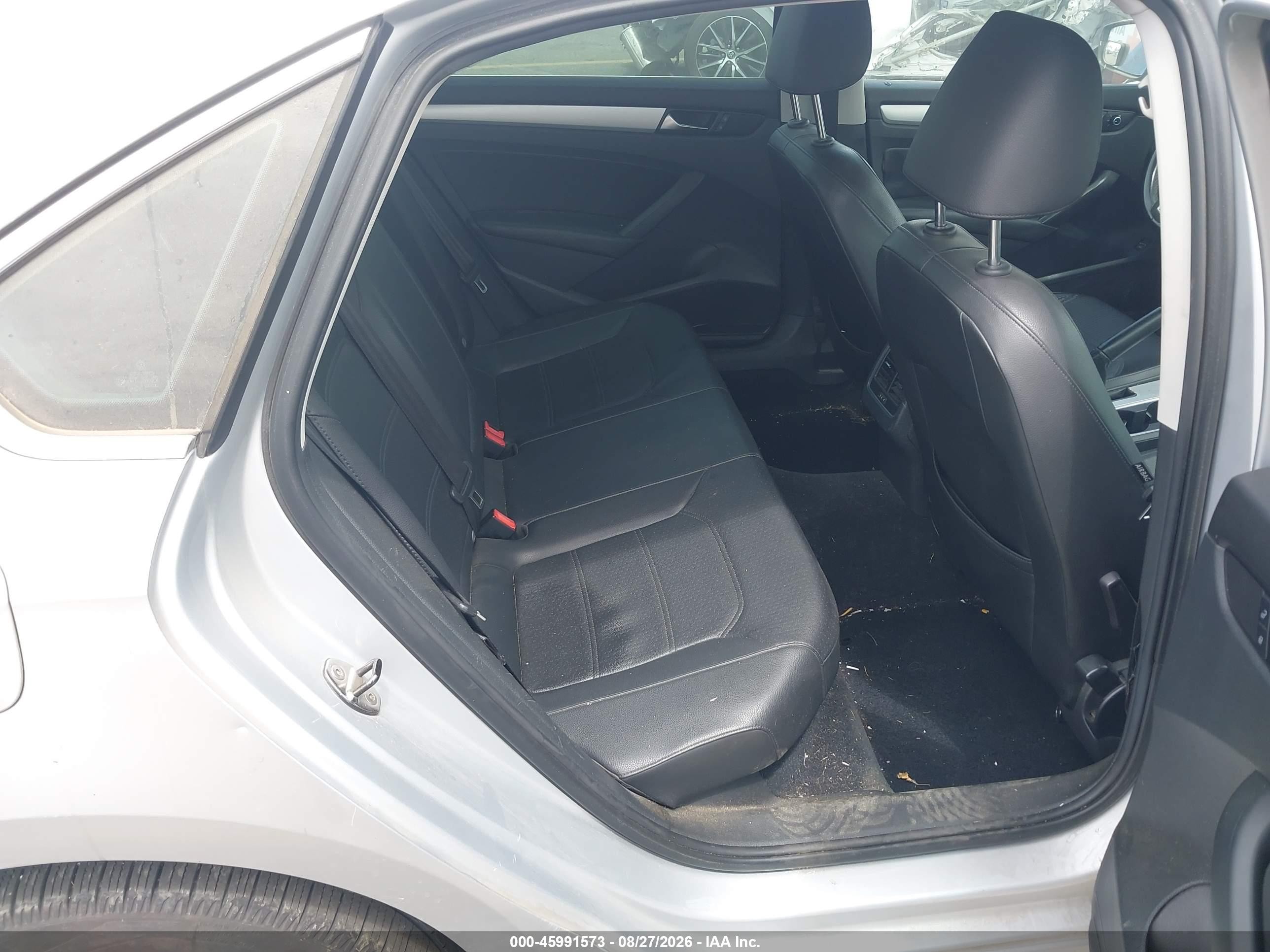 2013 Volkswagen Passat 2.5l Se Silver vin: 1VWBP7A30DC036651
