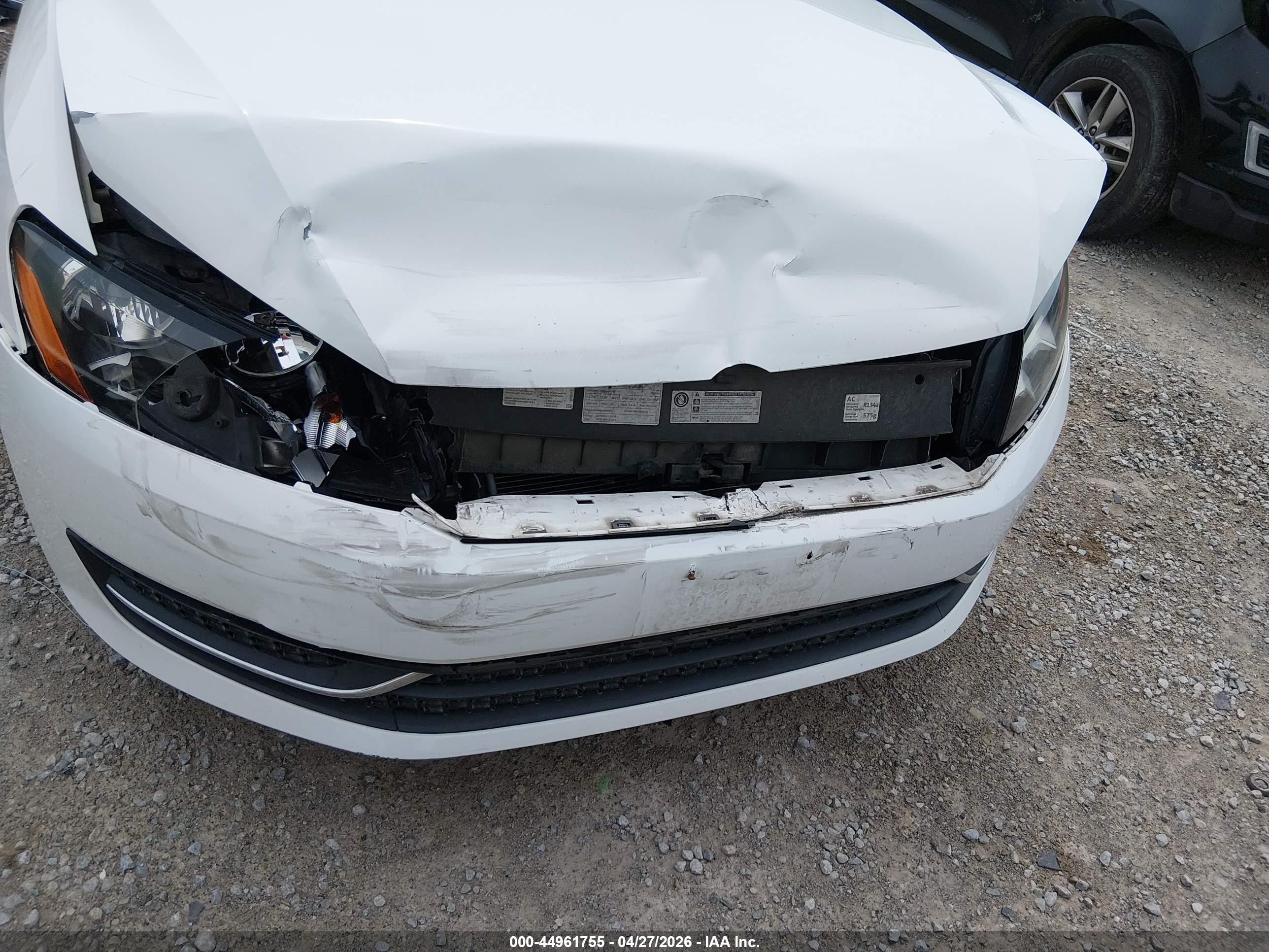 2013 Volkswagen Passat 2.5l Se White vin: 1VWBP7A30DC047732