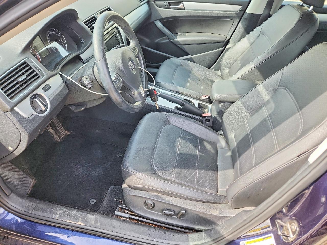2013 Volkswagen Passat Se Синий vin: 1VWBP7A30DC058522