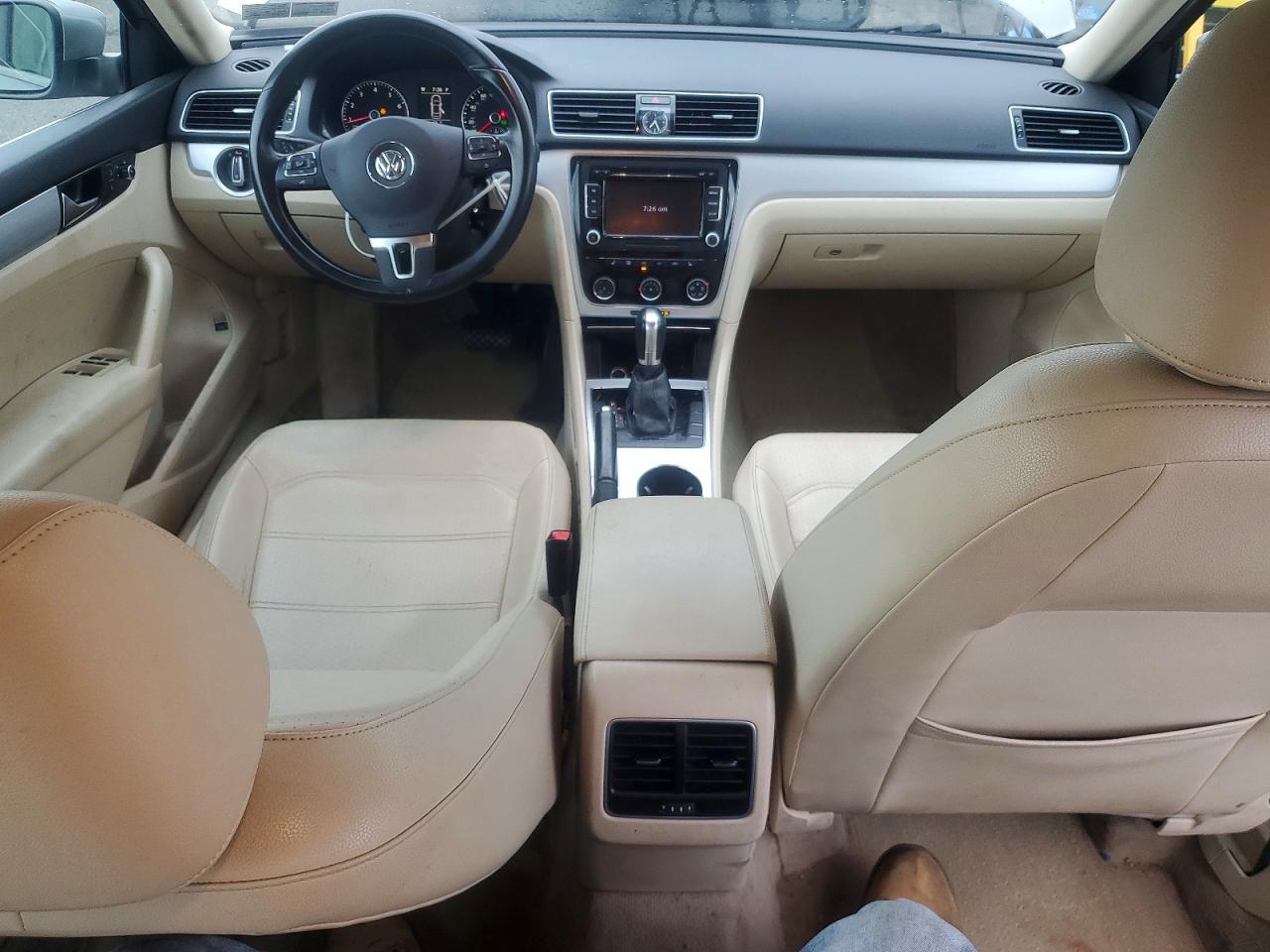 2013 Volkswagen Passat Se Silver vin: 1VWBP7A30DC072081