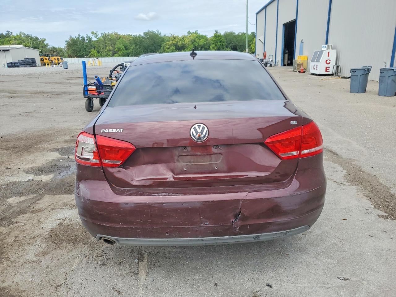 2013 Volkswagen Passat Se Бордовый vin: 1VWBP7A30DC084781