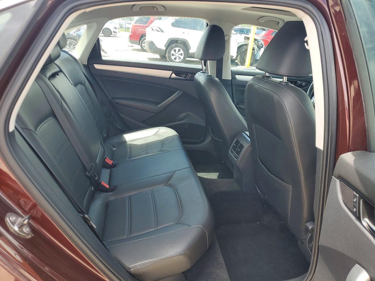 2013 Volkswagen Passat Se Maroon vin: 1VWBP7A30DC094873