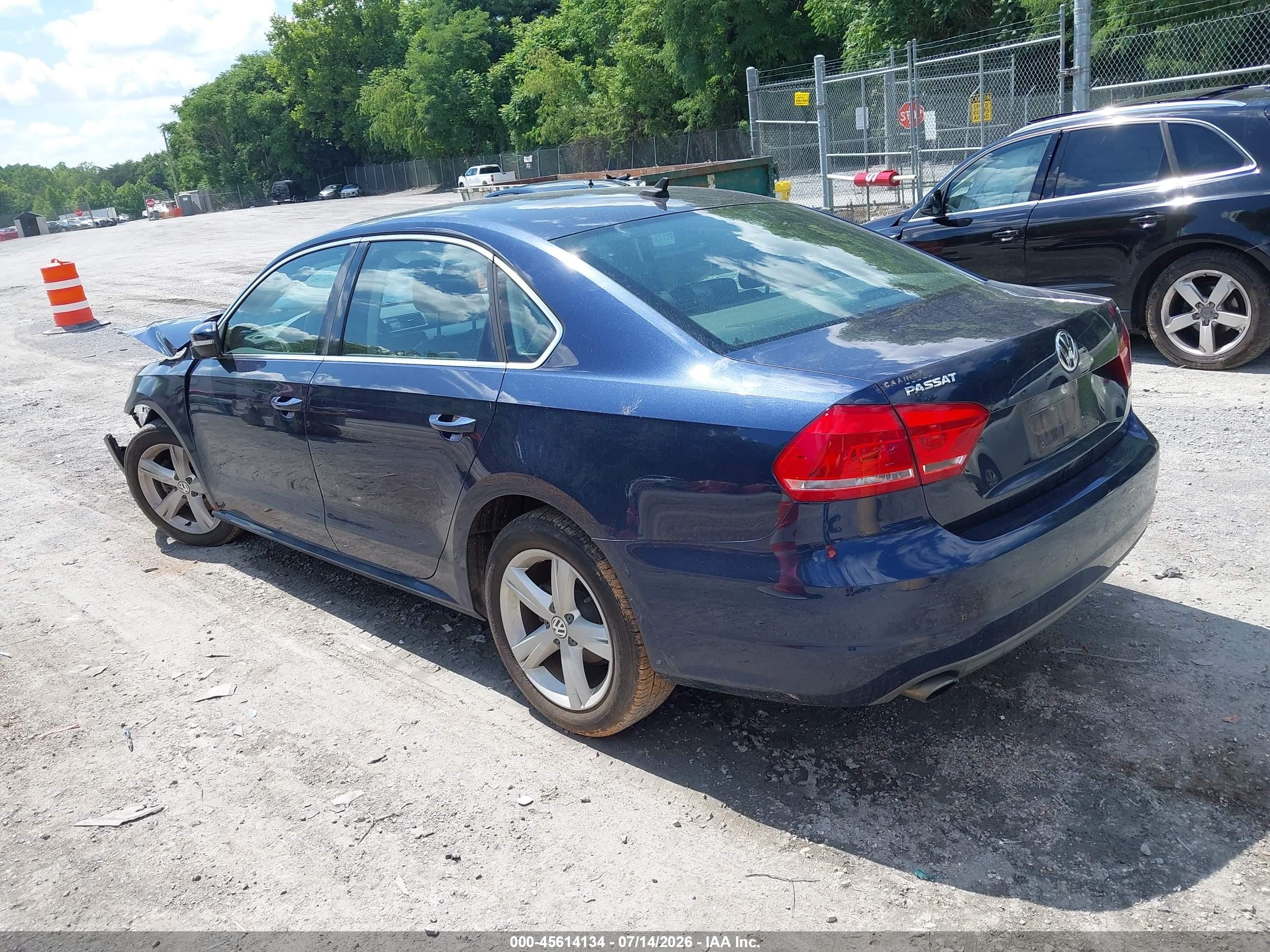 2013 Volkswagen Passat 2.5l Se Dark Blue vin: 1VWBP7A30DC104124