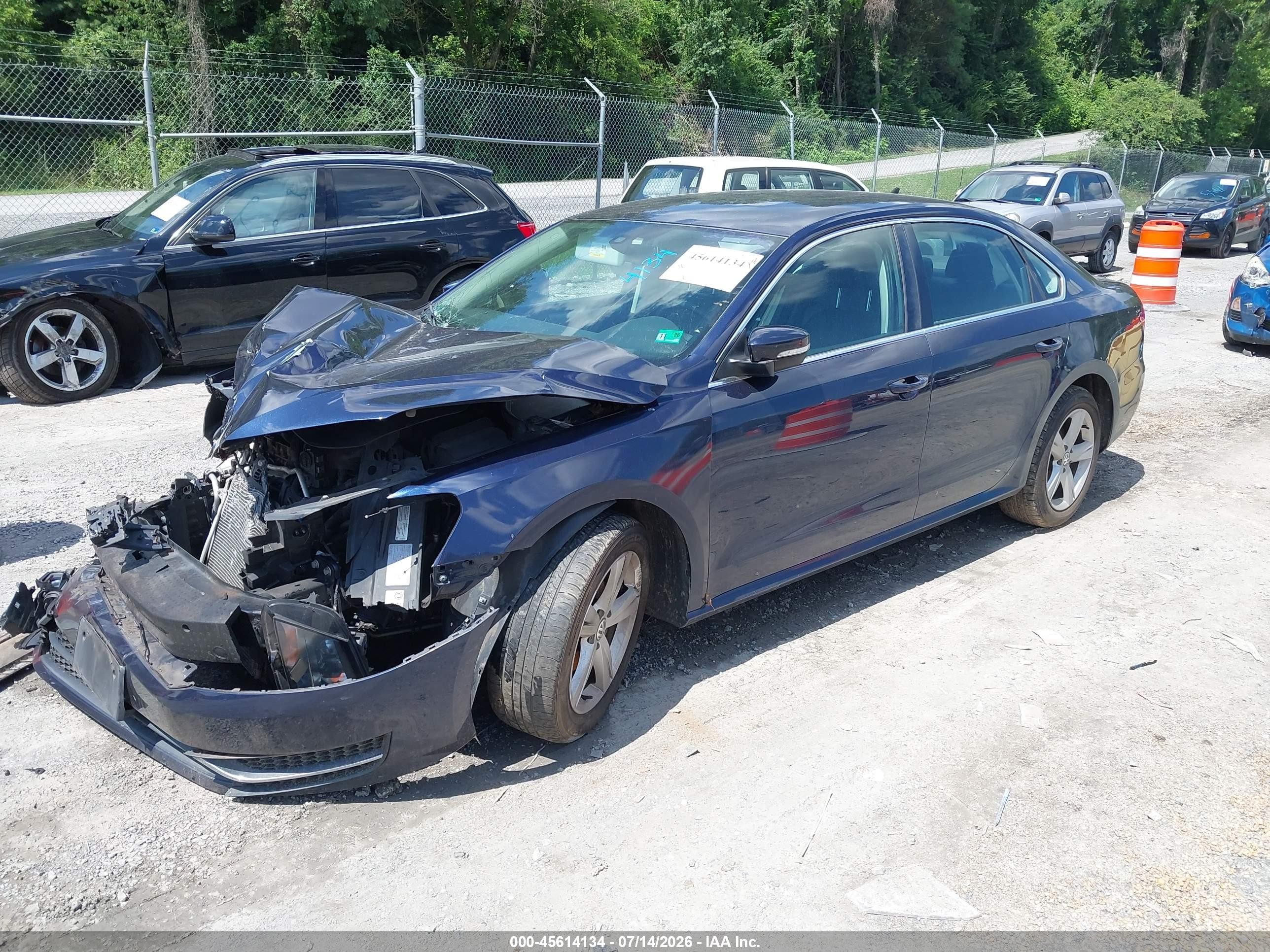 2013 Volkswagen Passat 2.5l Se Dark Blue vin: 1VWBP7A30DC104124