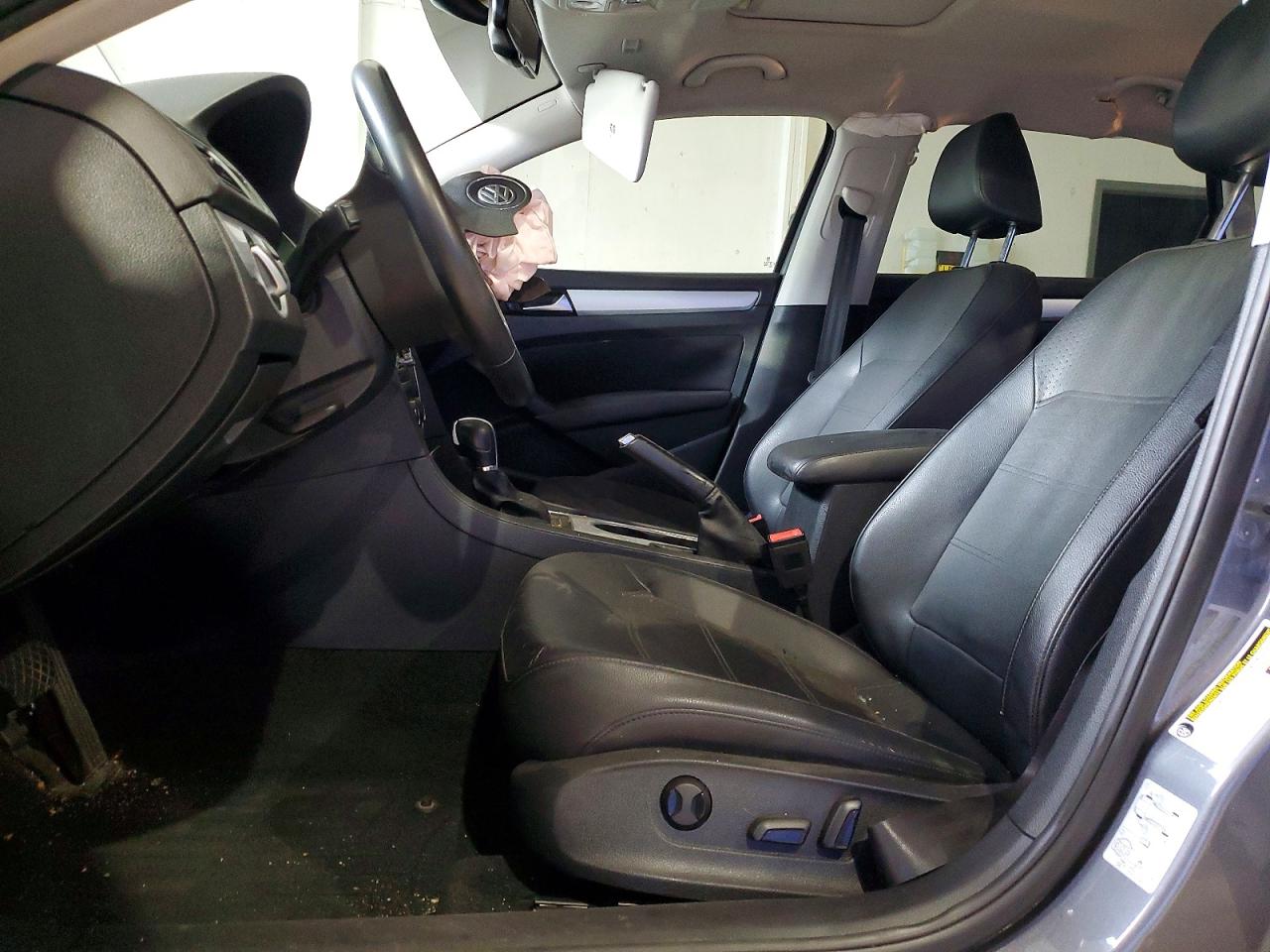2013 Volkswagen Passat Se Gray vin: 1VWBP7A30DC114166