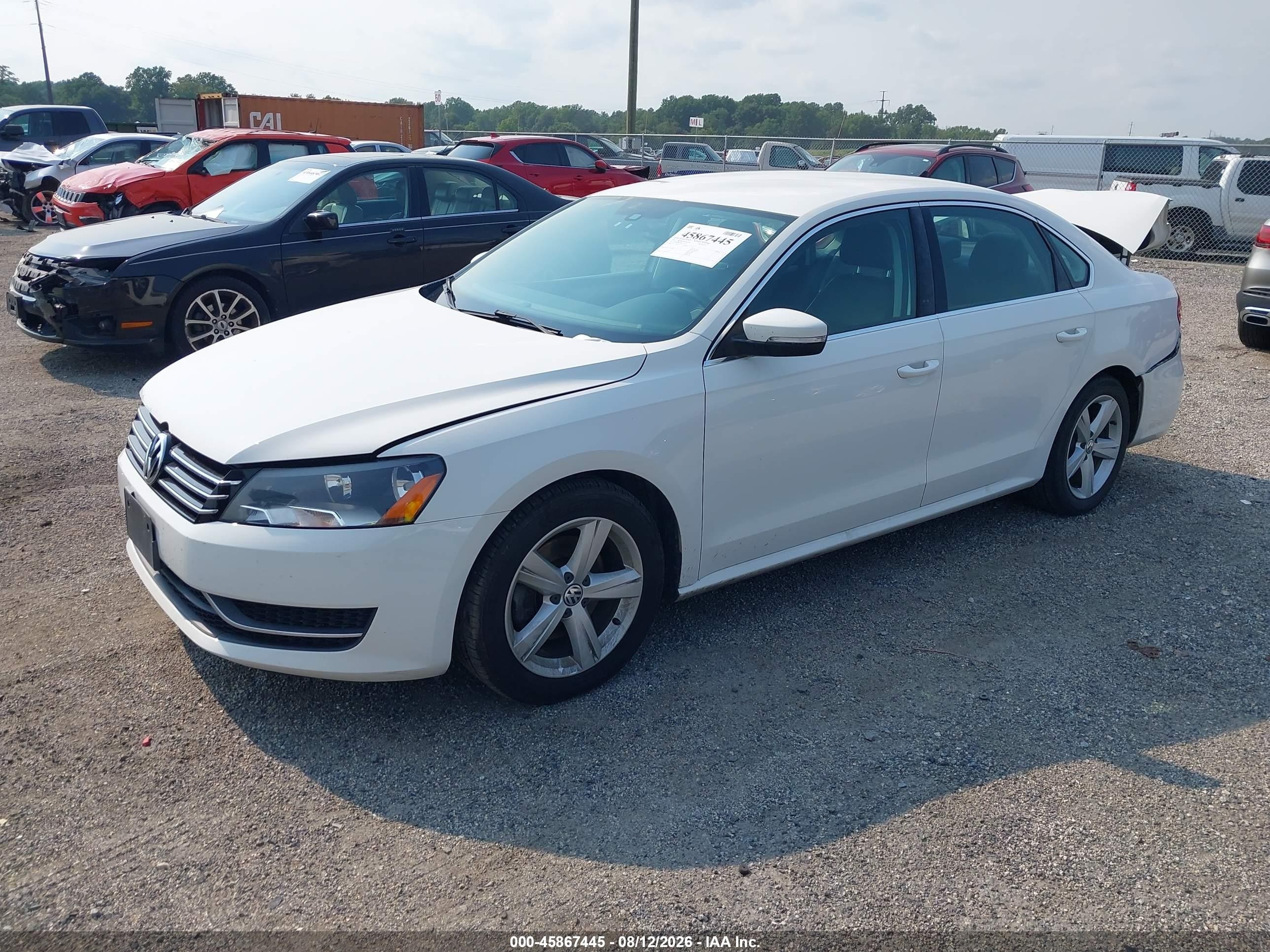2013 Volkswagen Passat 2.5l Se White vin: 1VWBP7A30DC117715