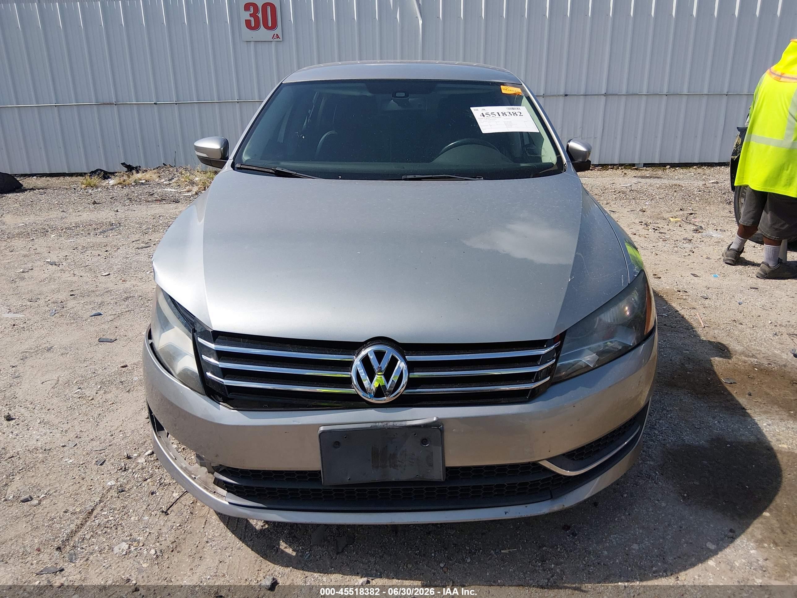 2013 Volkswagen Passat 2.5l Se Серебряный vin: 1VWBP7A30DC141013