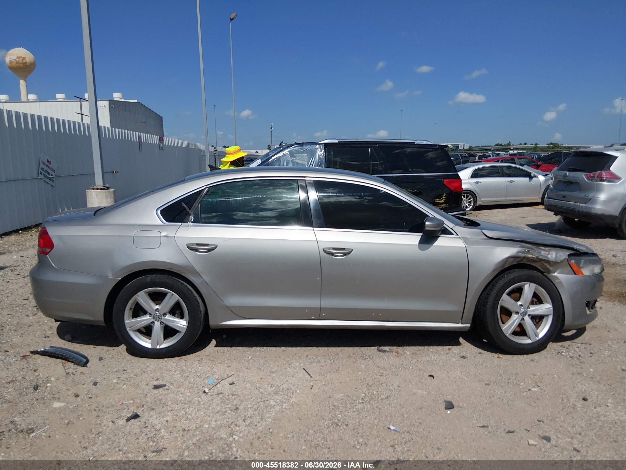 2013 Volkswagen Passat 2.5l Se Серебряный vin: 1VWBP7A30DC141013