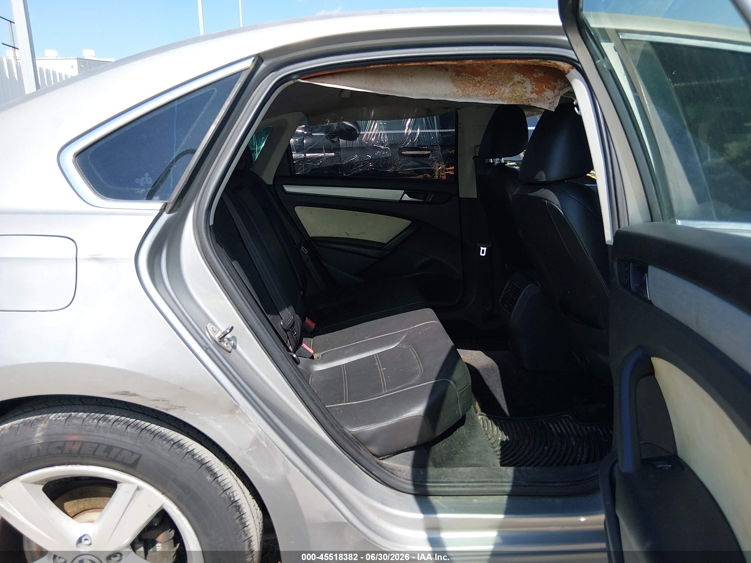 2013 Volkswagen Passat 2.5l Se Серебряный vin: 1VWBP7A30DC141013