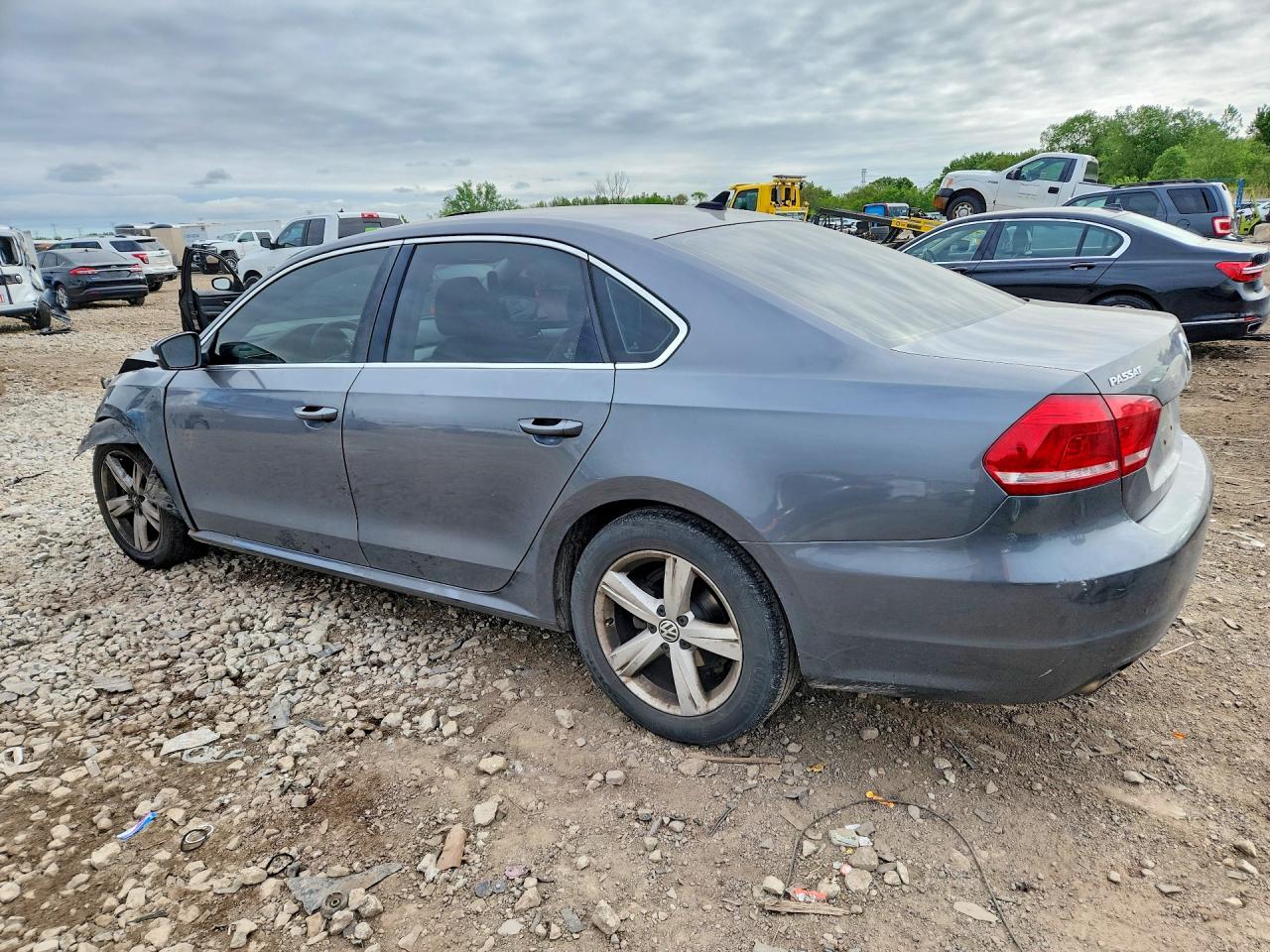 2012 Volkswagen Passat Se Gray vin: 1VWBP7A31CC011630