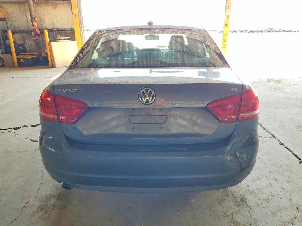 2012 Volkswagen Passat Se Gray vin: 1VWBP7A31CC043493