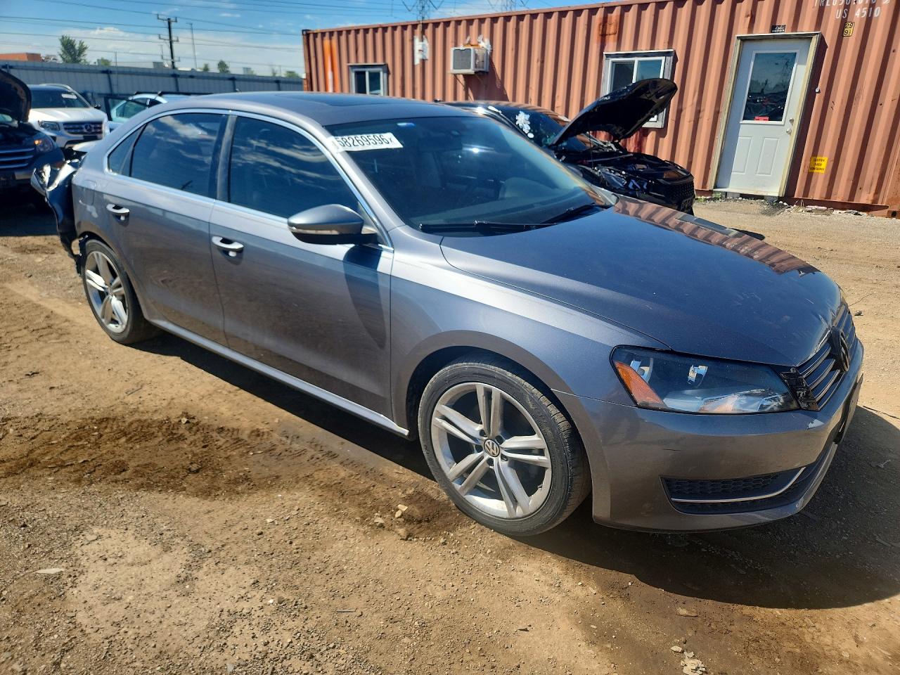 2012 Volkswagen Passat Se Gray vin: 1VWBP7A31CC051173