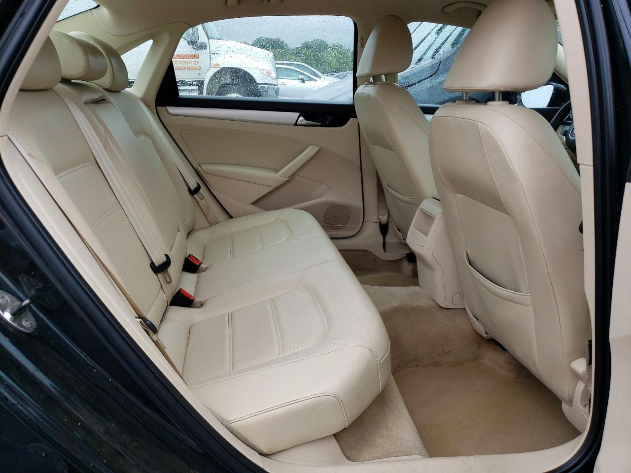 2012 Volkswagen Passat Se Black vin: 1VWBP7A31CC074209