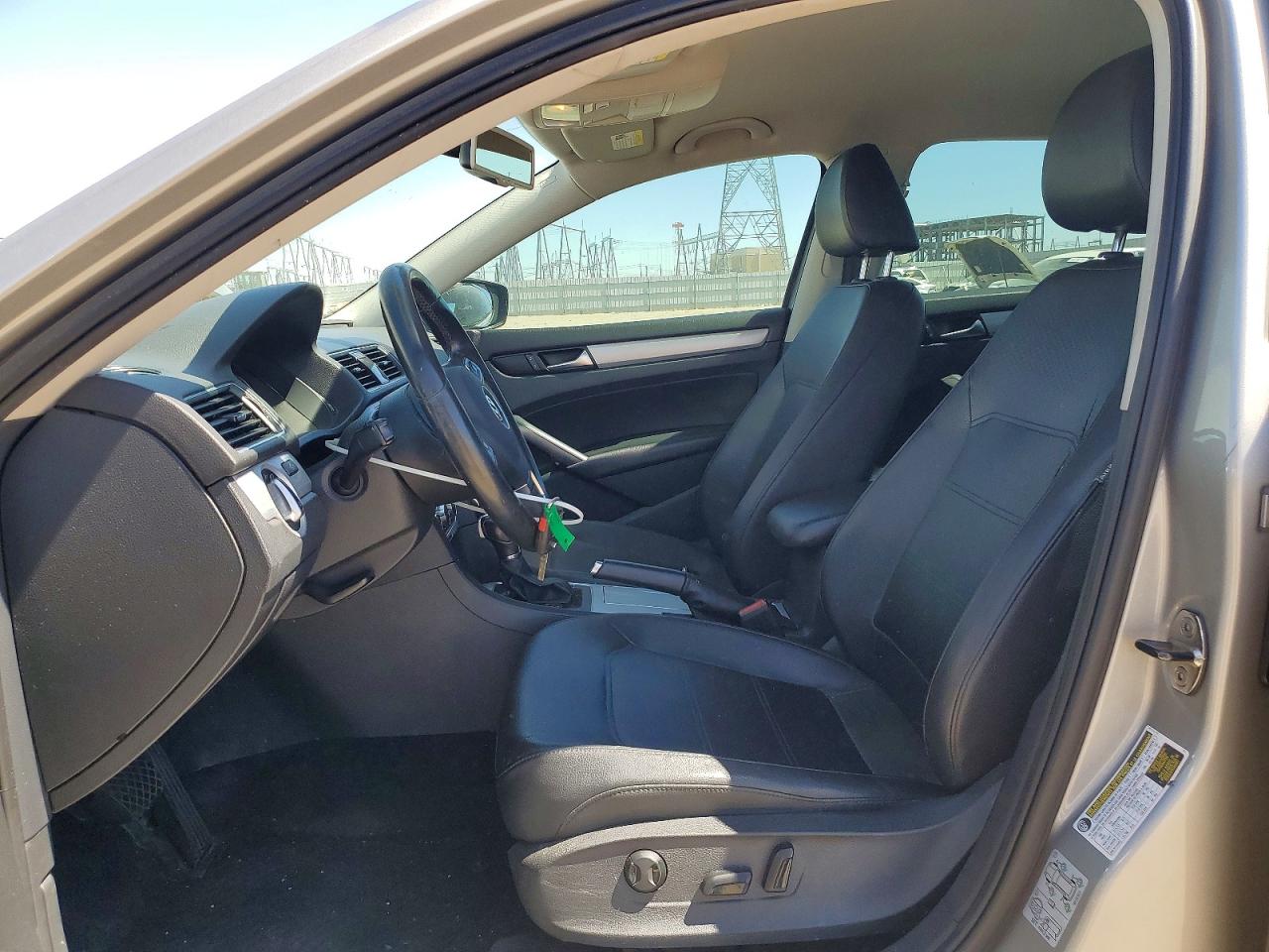 2012 Volkswagen Passat Se Silver vin: 1VWBP7A31CC080074