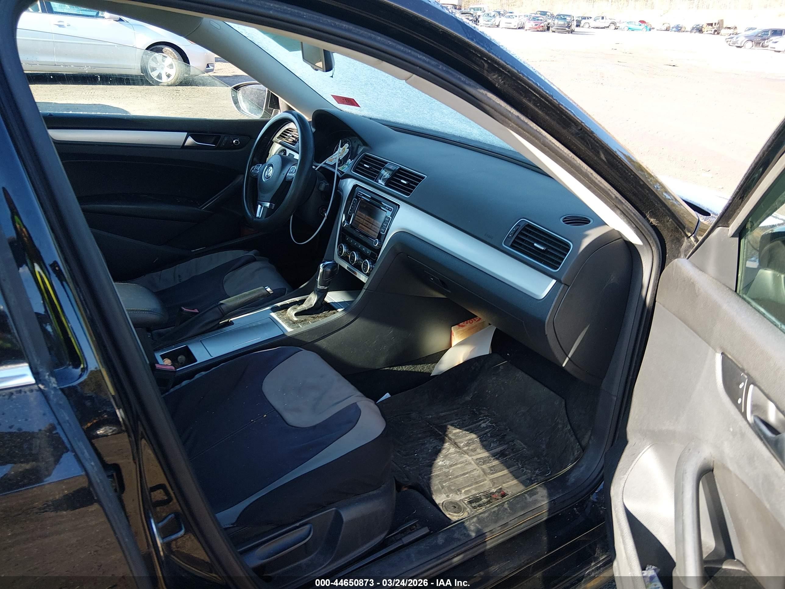 2012 Volkswagen Passat 2.5l Se Black vin: 1VWBP7A31CC082309