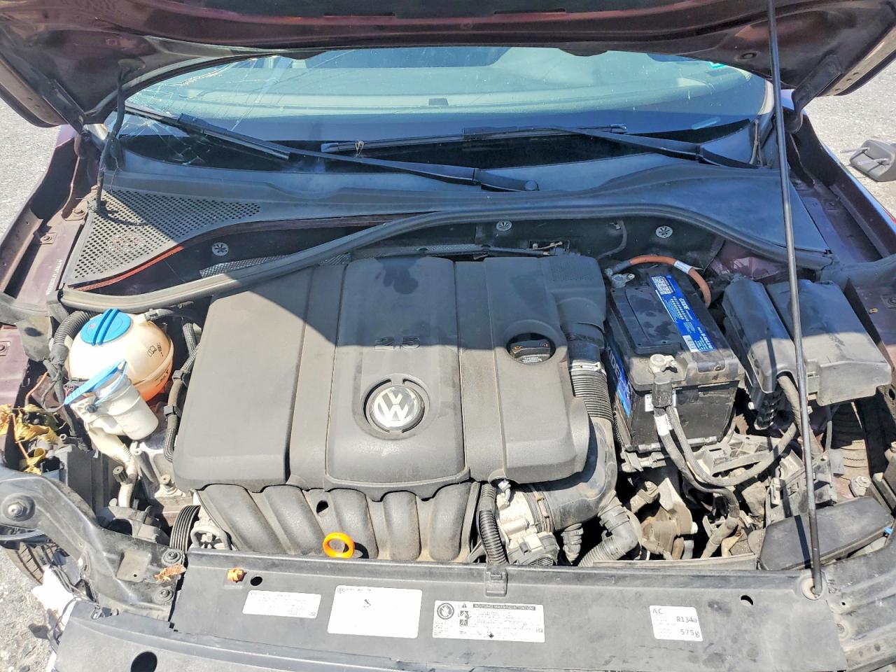 2013 Volkswagen Passat Se Maroon vin: 1VWBP7A31DC009362