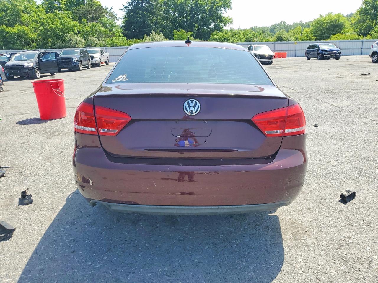 2013 Volkswagen Passat Se Maroon vin: 1VWBP7A31DC009362