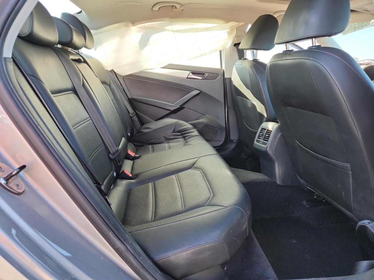 2013 Volkswagen Passat Se Silver vin: 1VWBP7A31DC025254