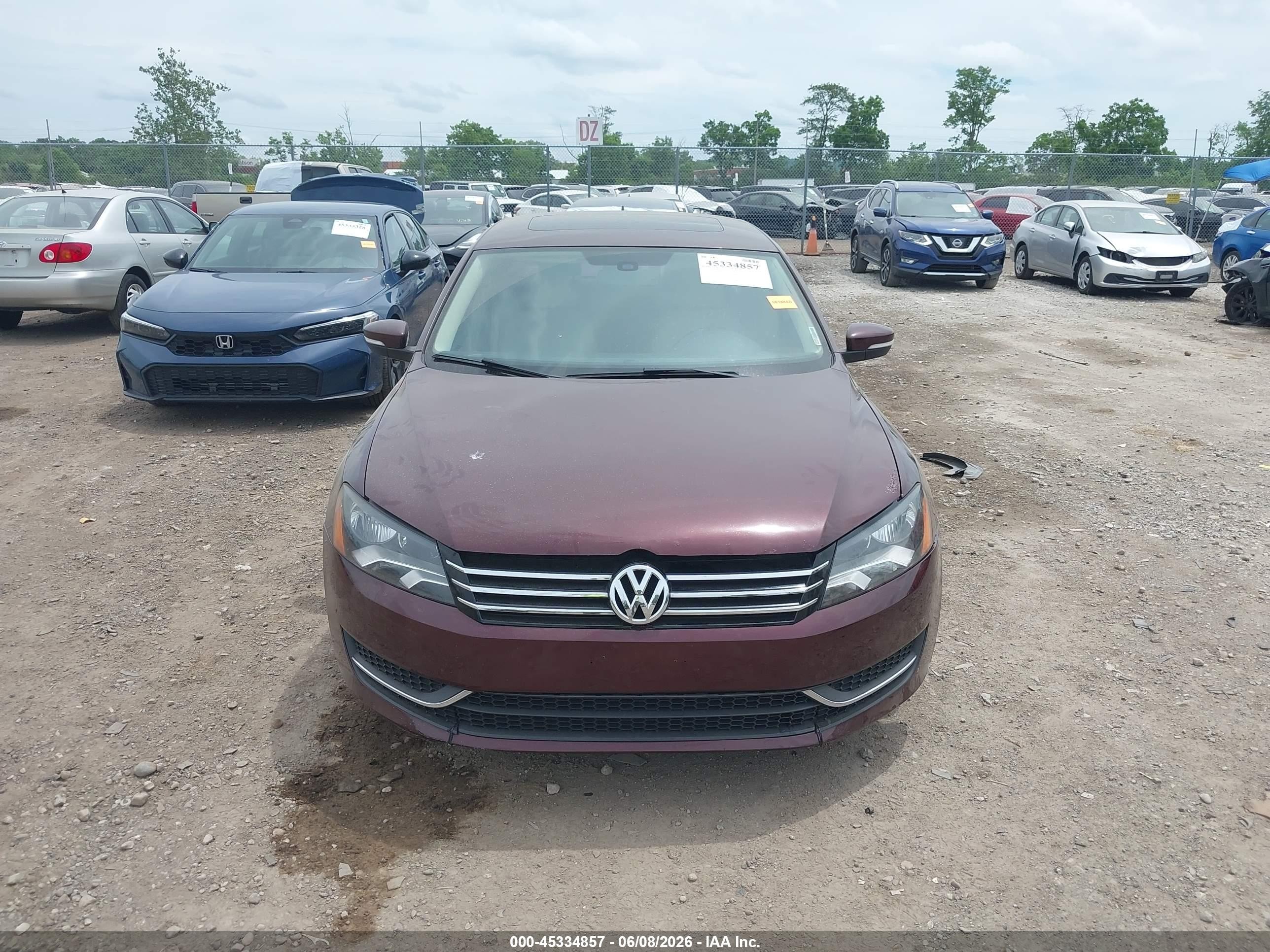 2013 Volkswagen Passat 2.5l Se Коричневый vin: 1VWBP7A31DC035041