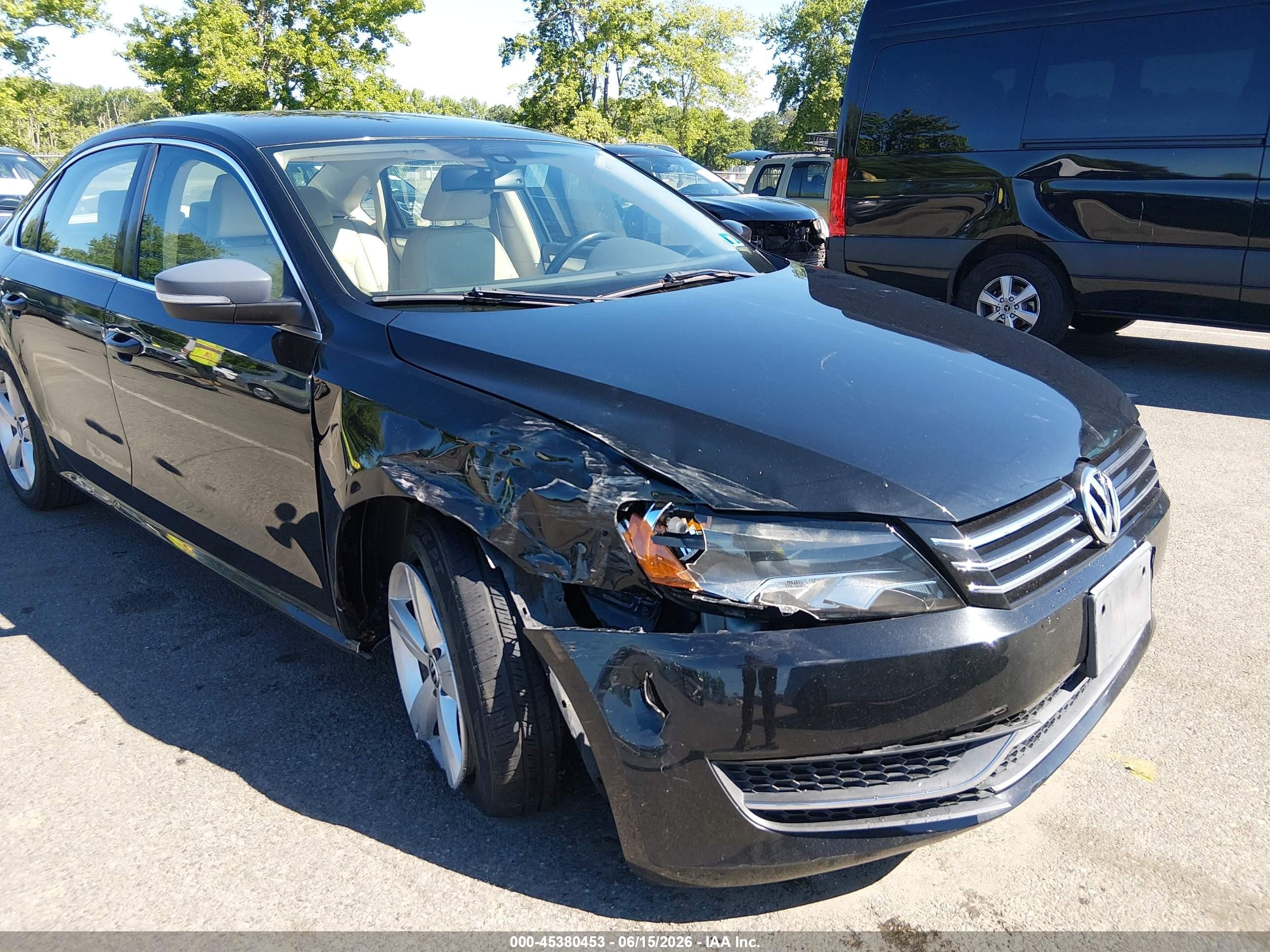 2013 Volkswagen Passat 2.5l Se Black vin: 1VWBP7A31DC036867