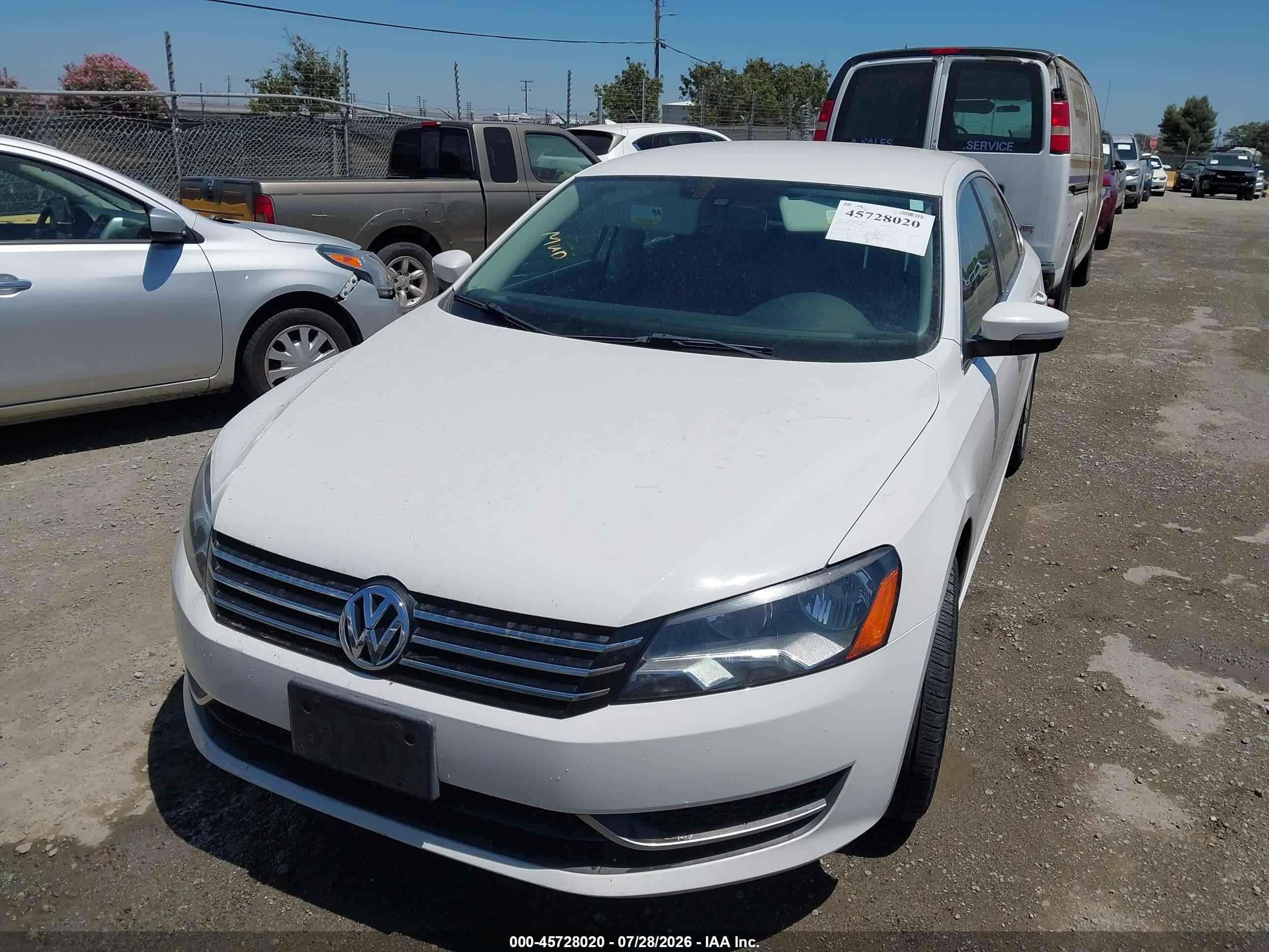 2013 Volkswagen Passat 2.5l Se White vin: 1VWBP7A31DC044452