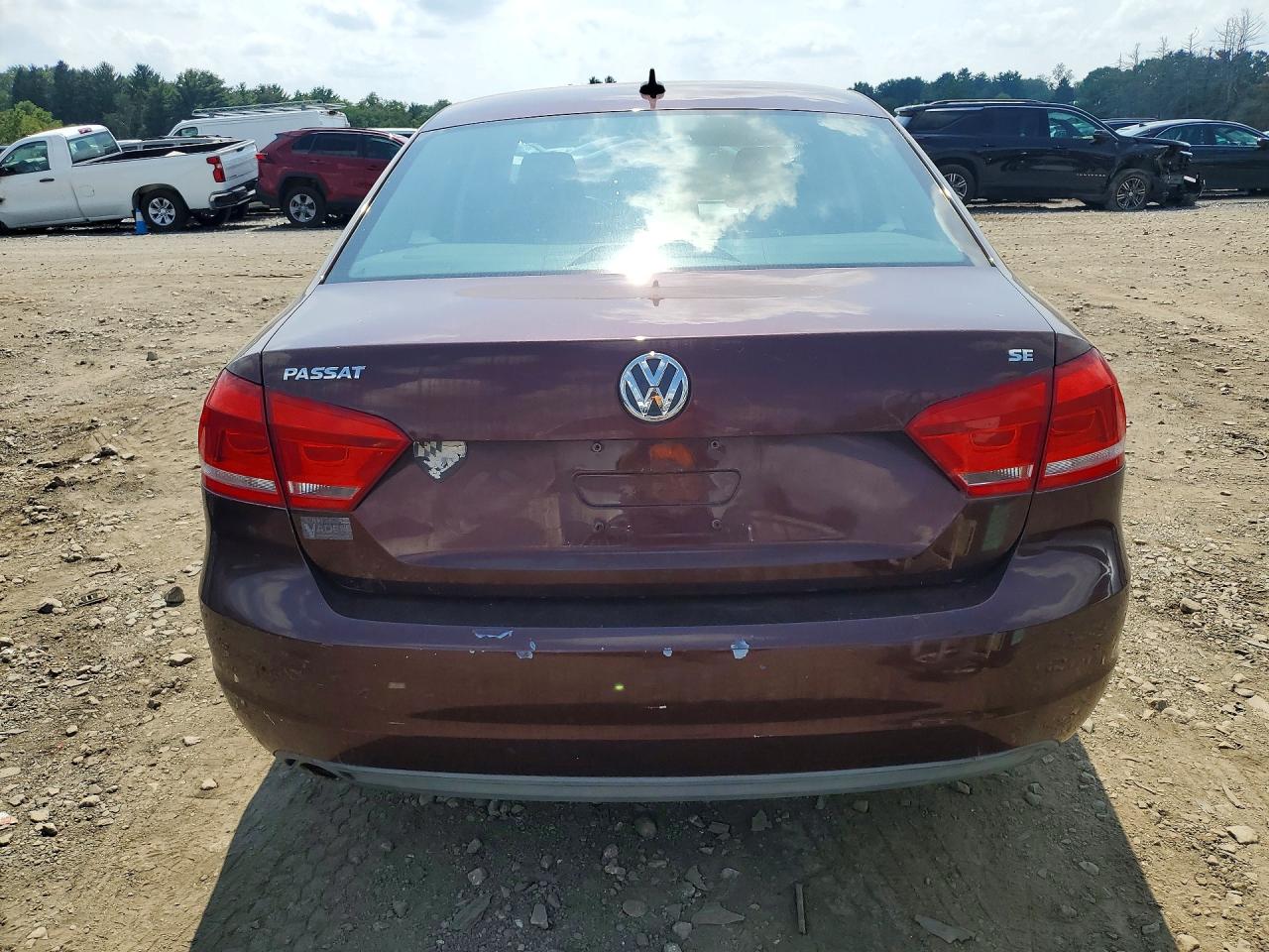 2013 Volkswagen Passat Se Red vin: 1VWBP7A31DC059792