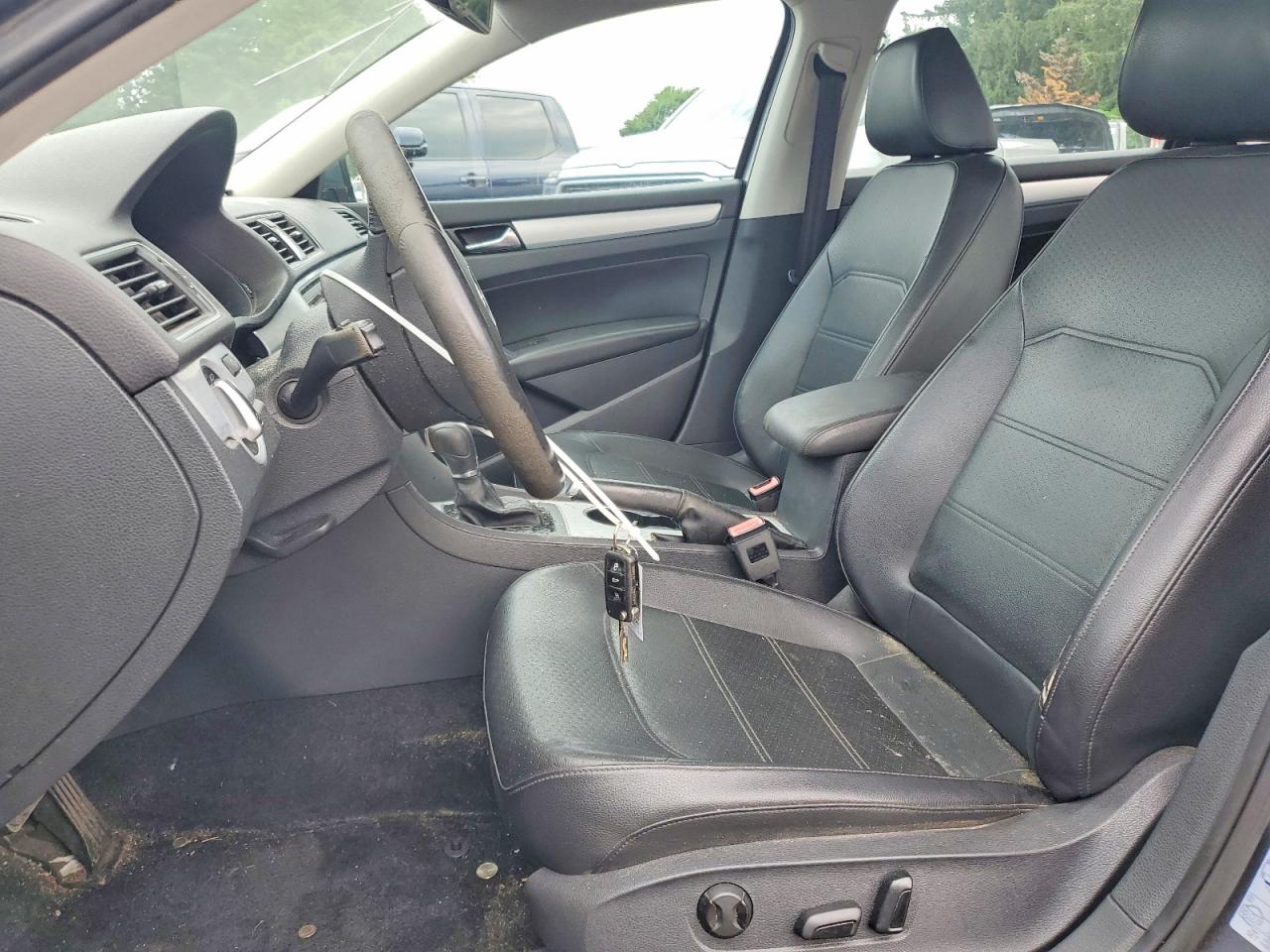 2013 Volkswagen Passat Se Gray vin: 1VWBP7A31DC061848