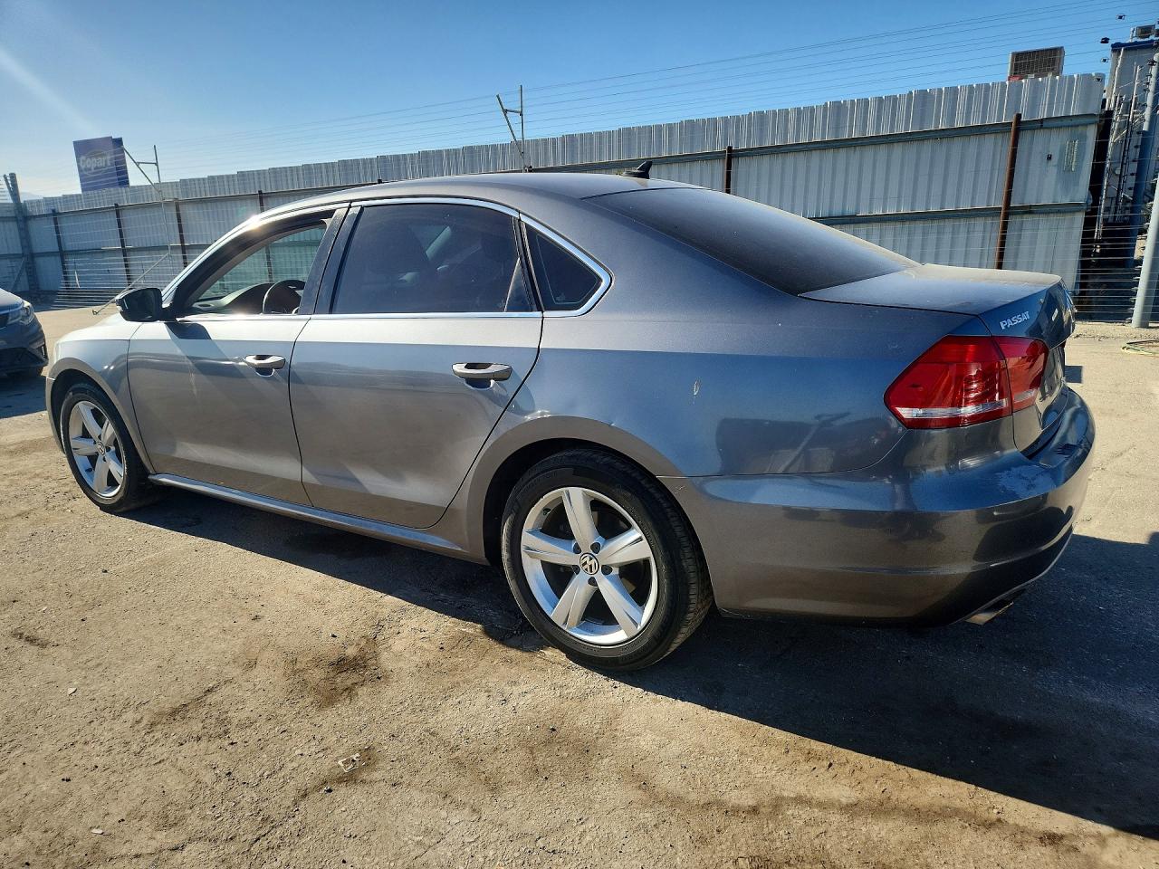 2013 Volkswagen Passat Se Gray vin: 1VWBP7A31DC067407