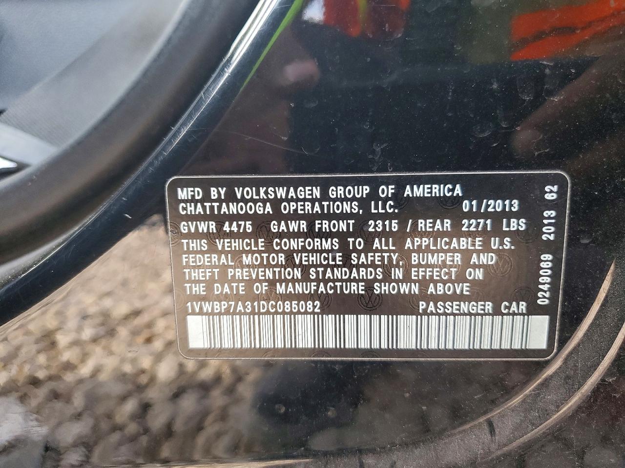 2013 Volkswagen Passat Se Black vin: 1VWBP7A31DC085082