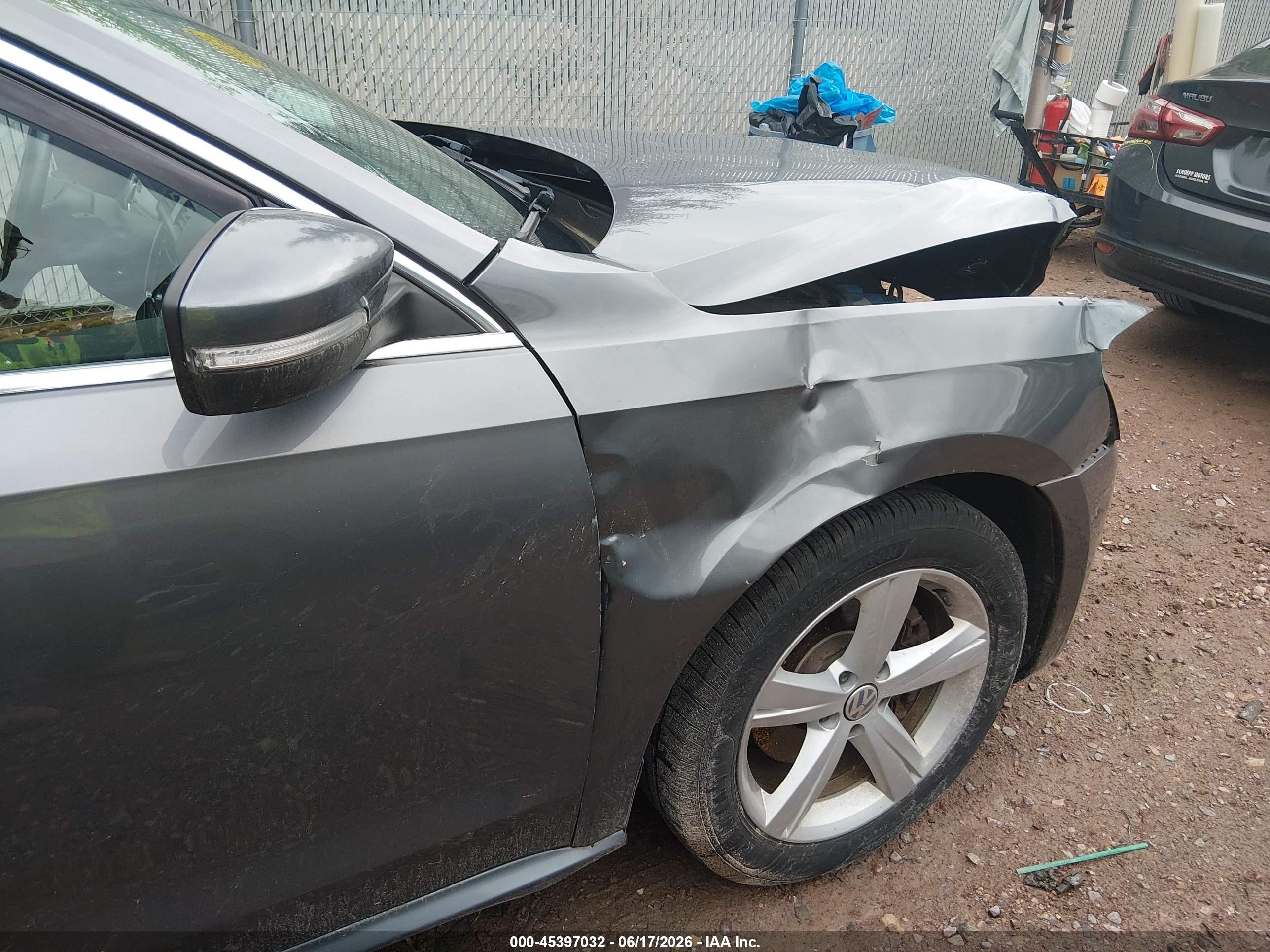 2013 Volkswagen Passat 2.5l Se Серый vin: 1VWBP7A31DC100972