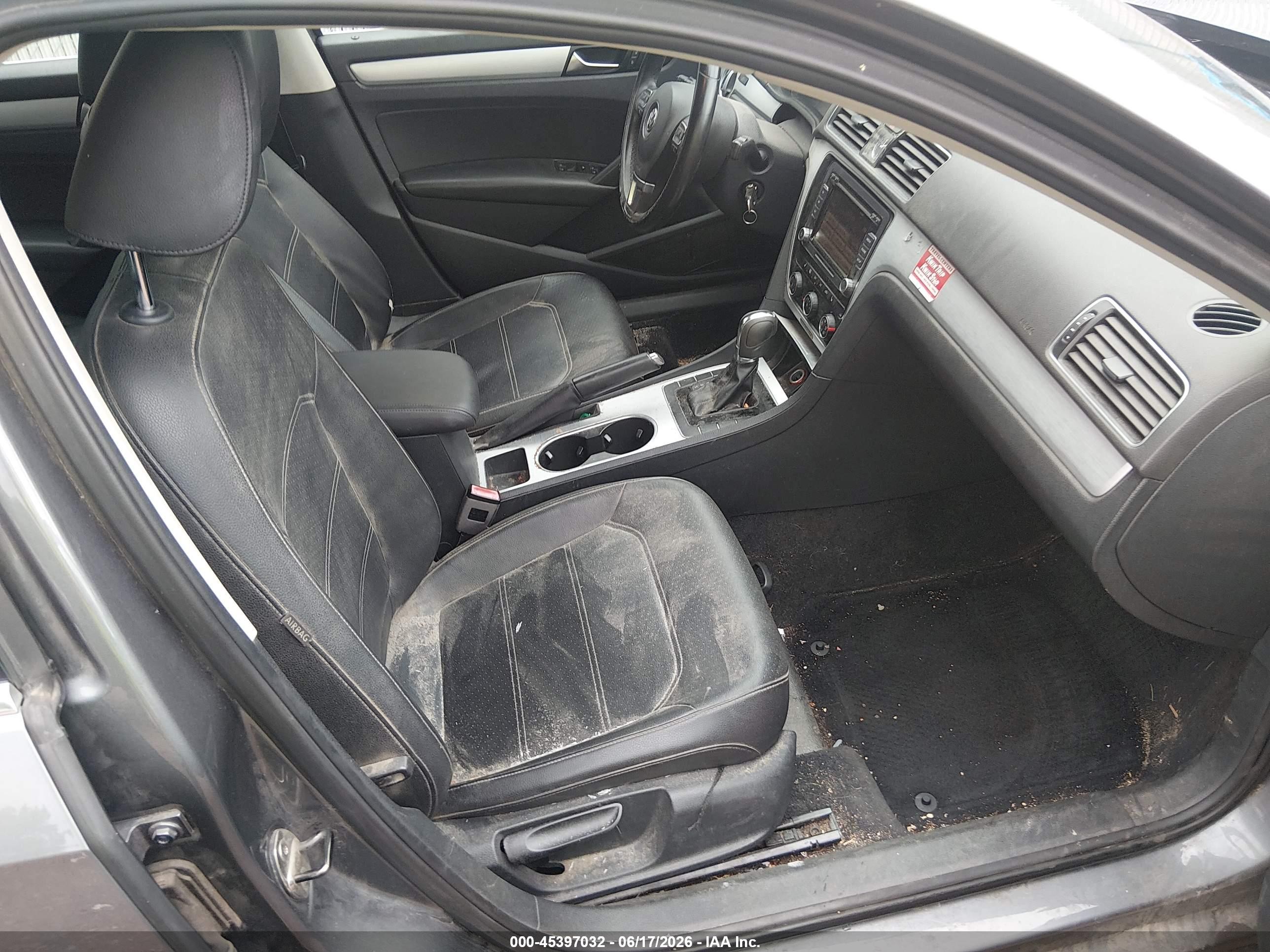 2013 Volkswagen Passat 2.5l Se Серый vin: 1VWBP7A31DC100972