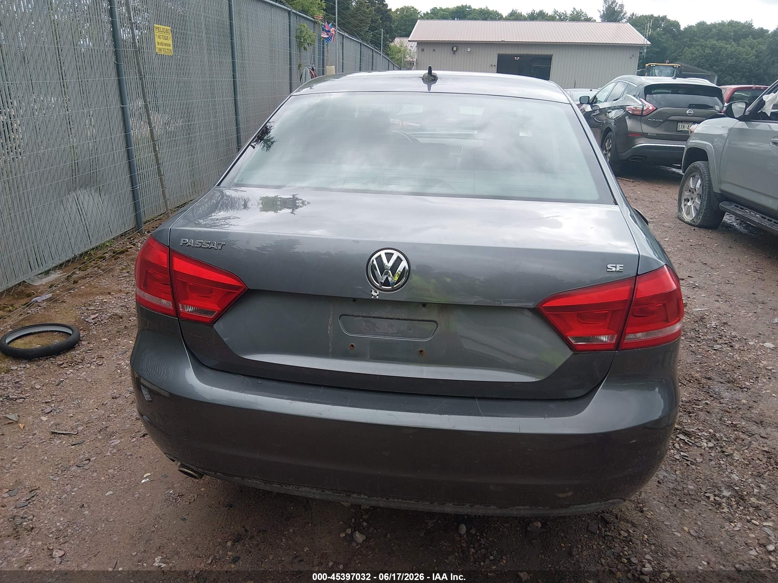 2013 Volkswagen Passat 2.5l Se Серый vin: 1VWBP7A31DC100972