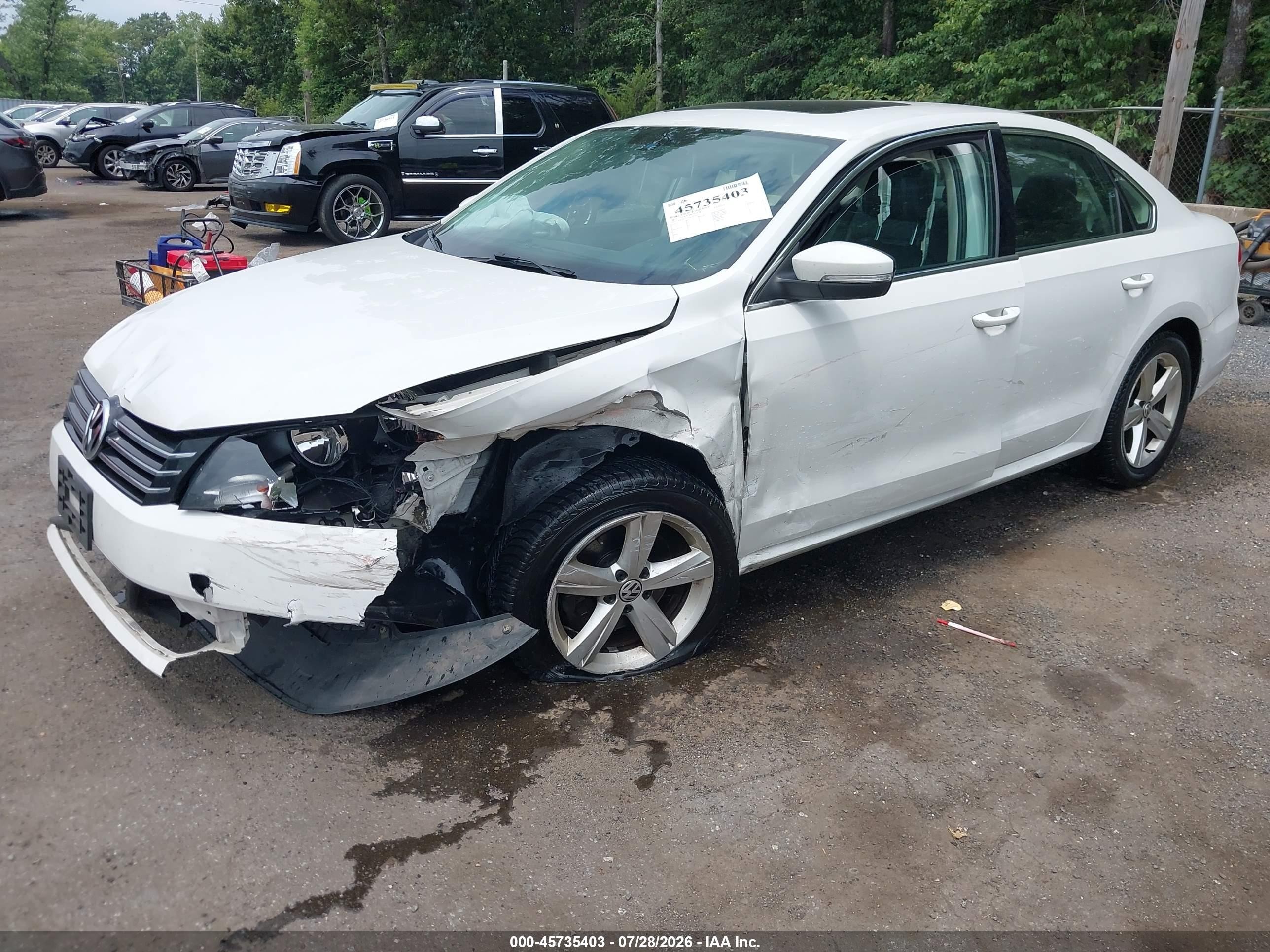 2013 Volkswagen Passat 2.5l Se White vin: 1VWBP7A31DC102611