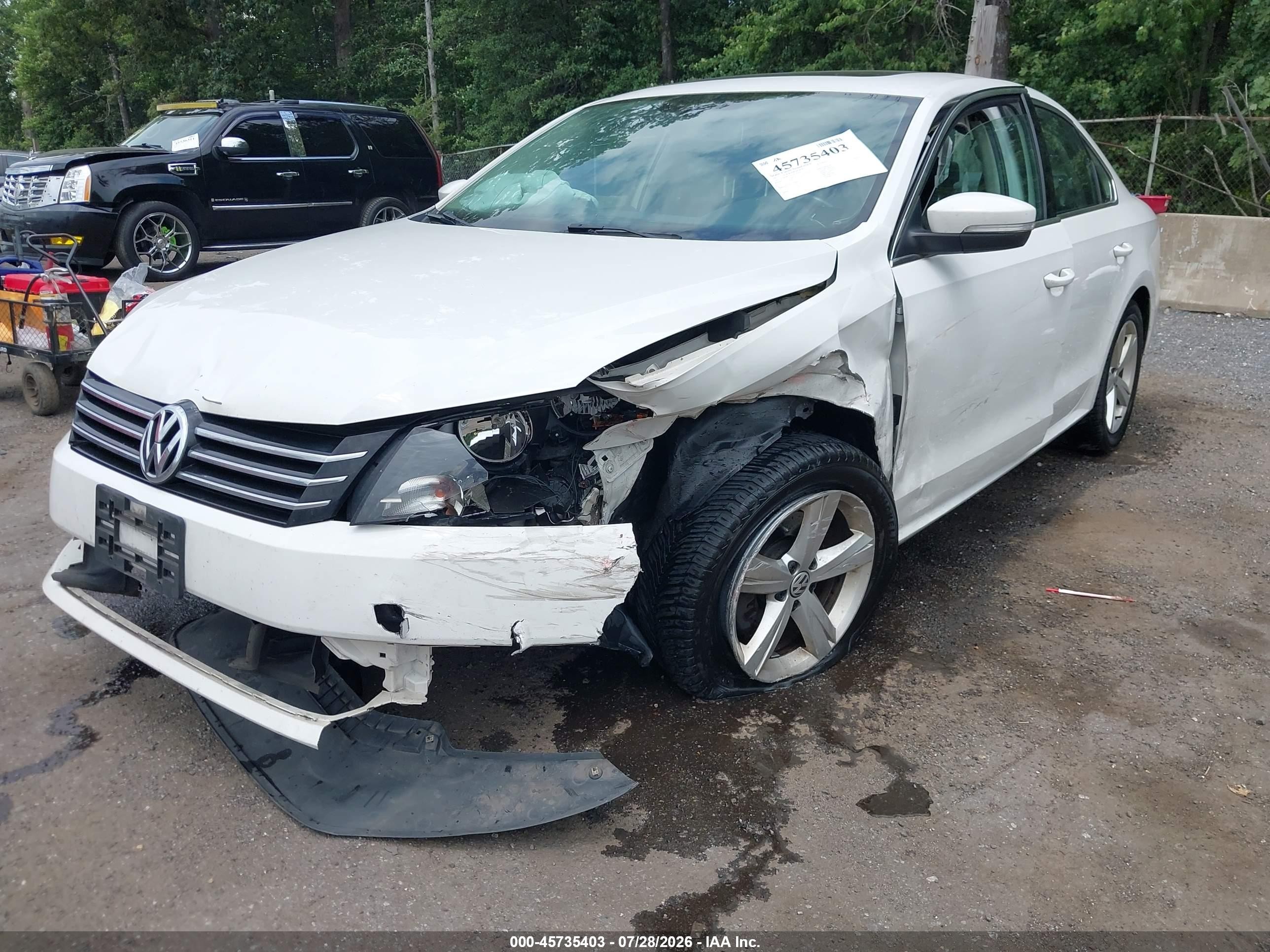 2013 Volkswagen Passat 2.5l Se White vin: 1VWBP7A31DC102611