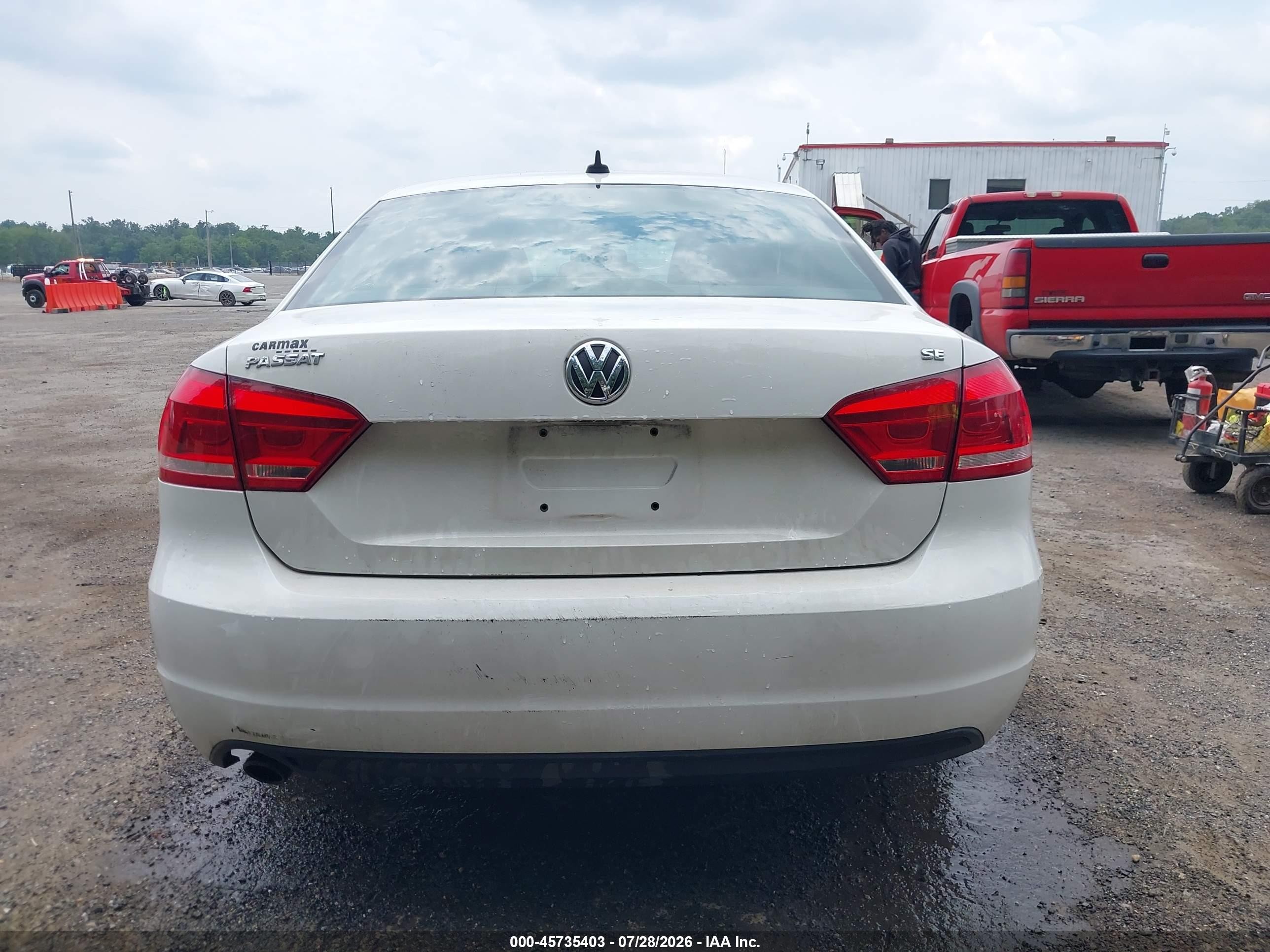 2013 Volkswagen Passat 2.5l Se White vin: 1VWBP7A31DC102611
