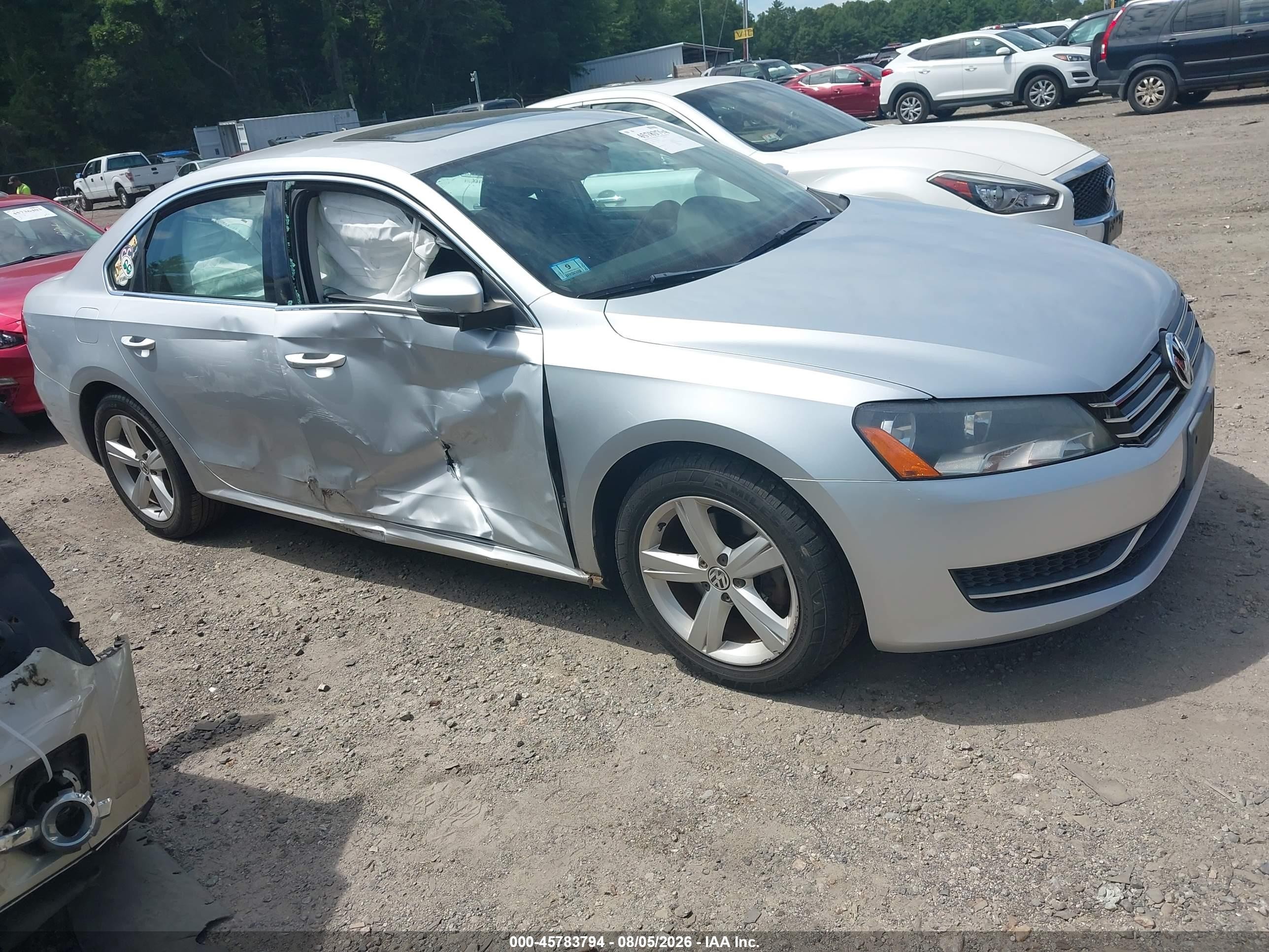 2013 Volkswagen Passat 2.5l Se Silver vin: 1VWBP7A31DC104083