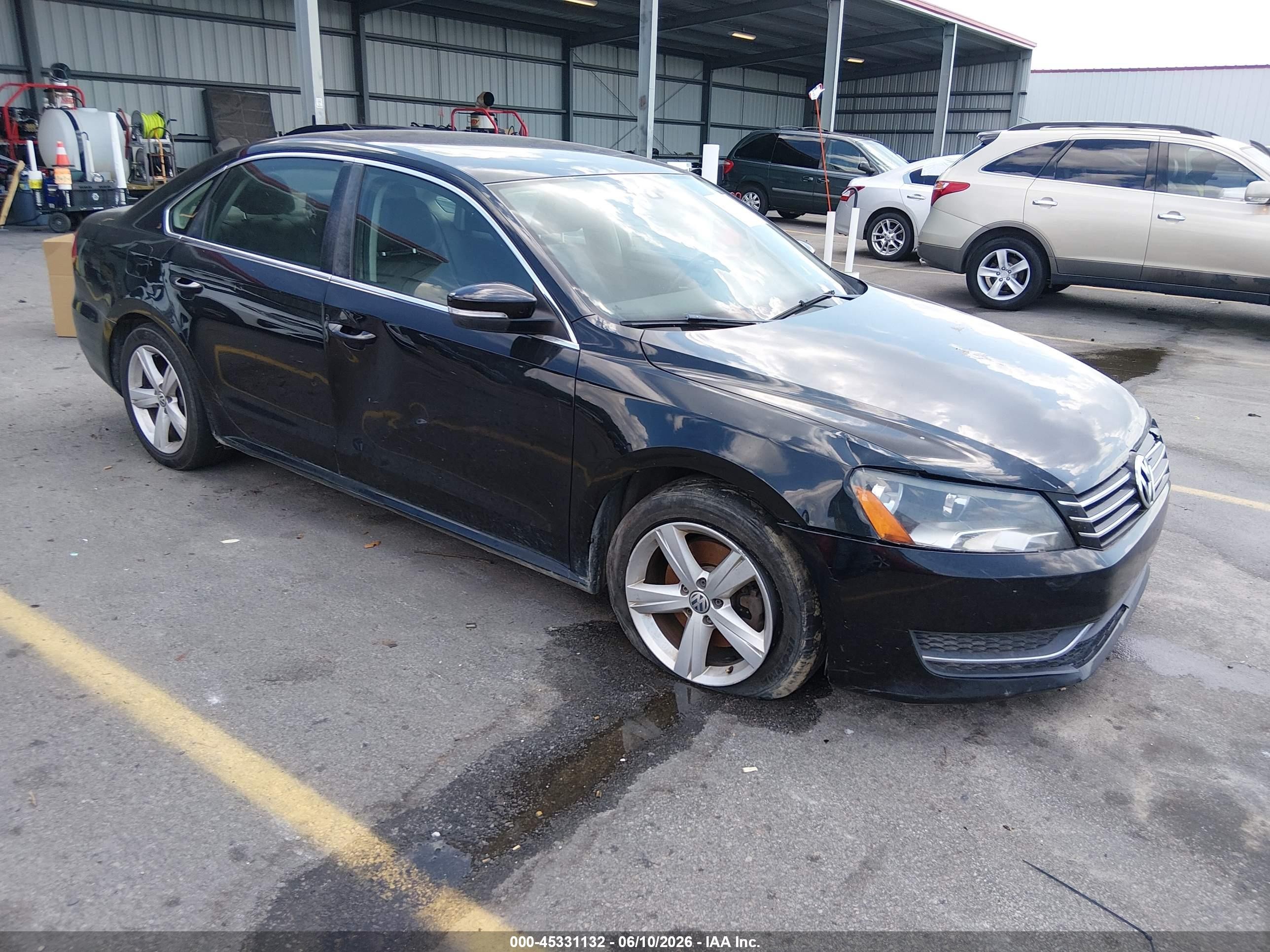 2013 Volkswagen Passat 2.5l Se Черный vin: 1VWBP7A31DC121658