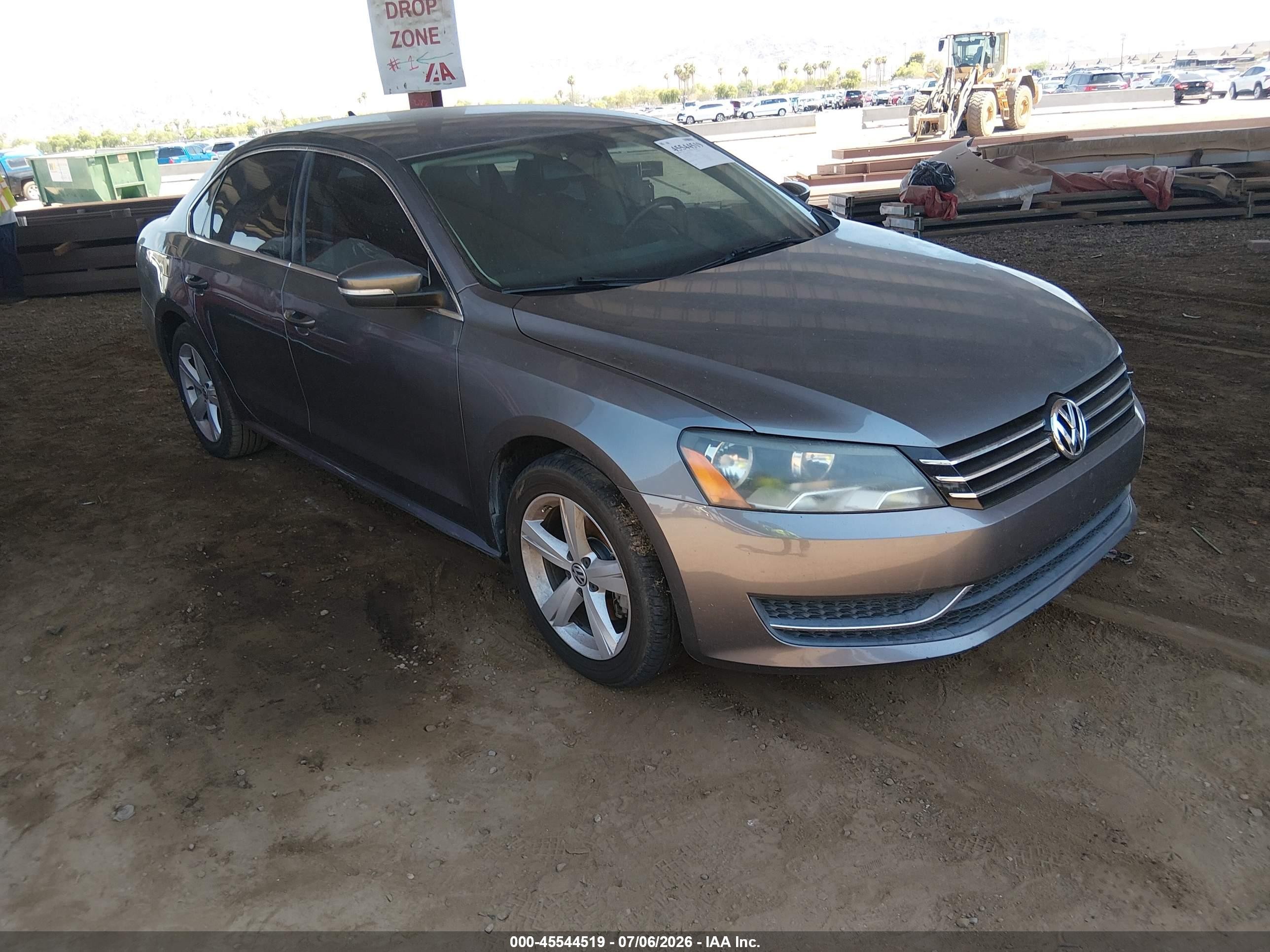 2013 Volkswagen Passat 2.5l Se Gray vin: 1VWBP7A31DC124785