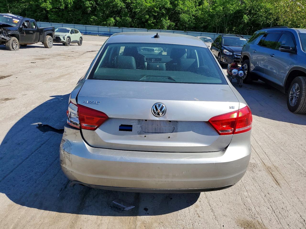 2013 Volkswagen Passat Se Silver vin: 1VWBP7A31DC133003