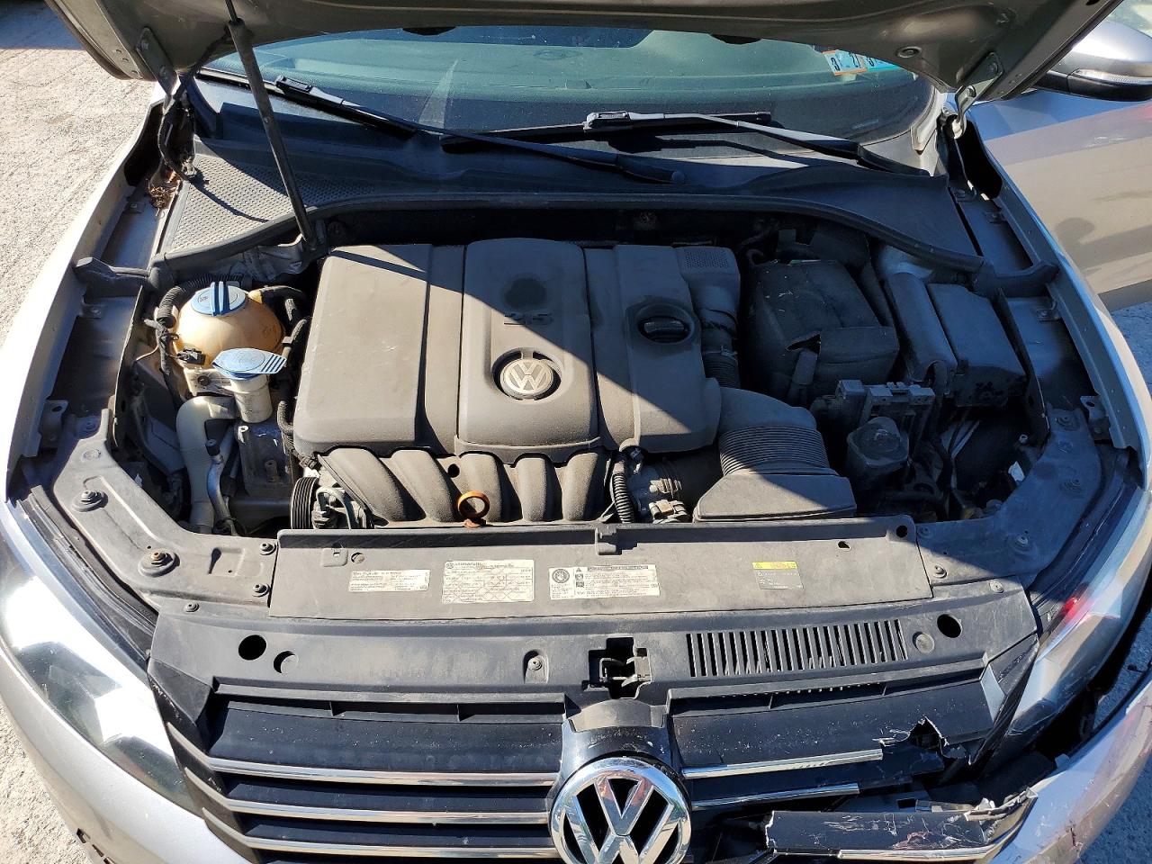 2013 Volkswagen Passat Se Silver vin: 1VWBP7A31DC133003