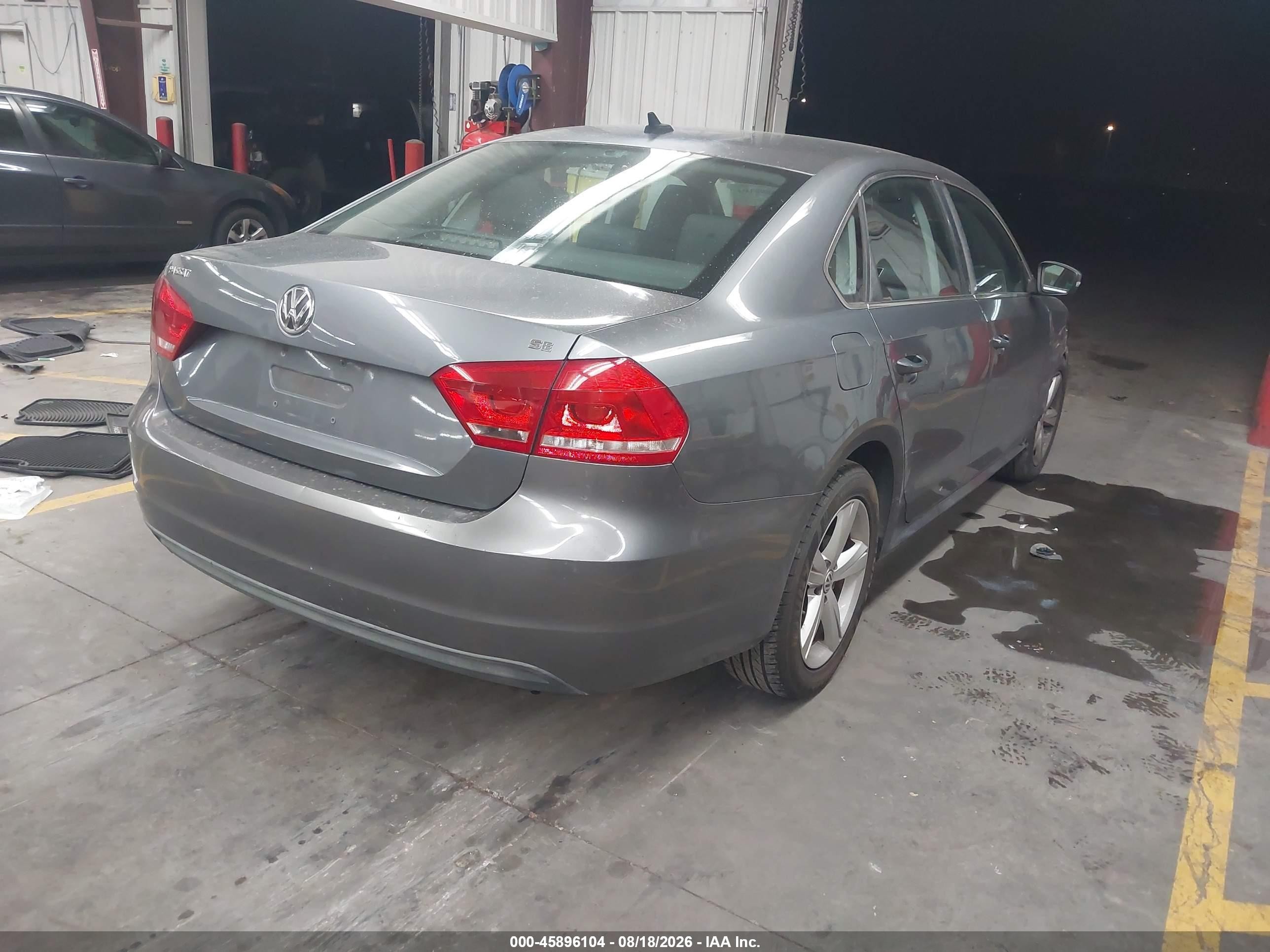 2013 Volkswagen Passat 2.5l Se Gray vin: 1VWBP7A31DC137343