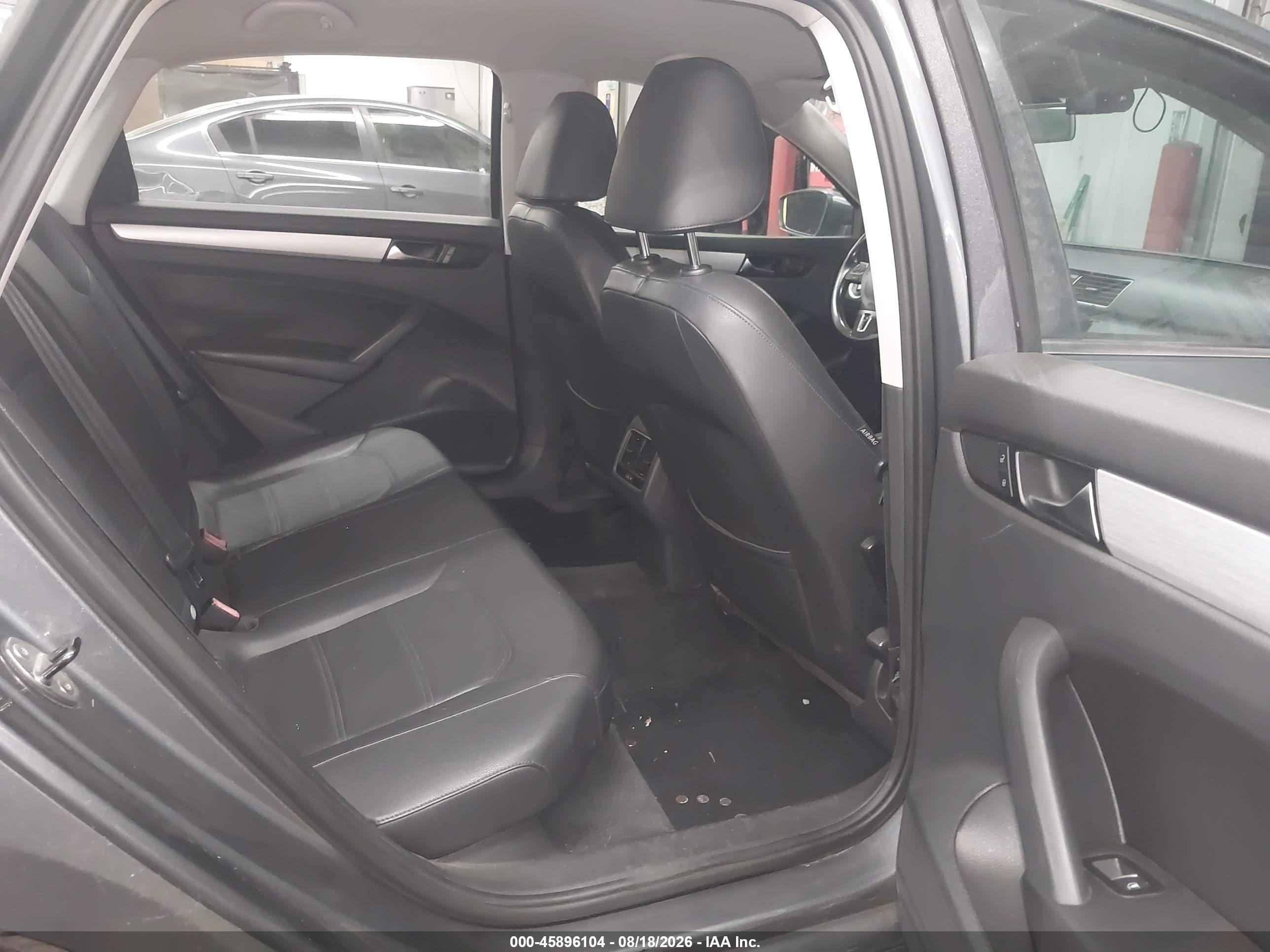2013 Volkswagen Passat 2.5l Se Gray vin: 1VWBP7A31DC137343