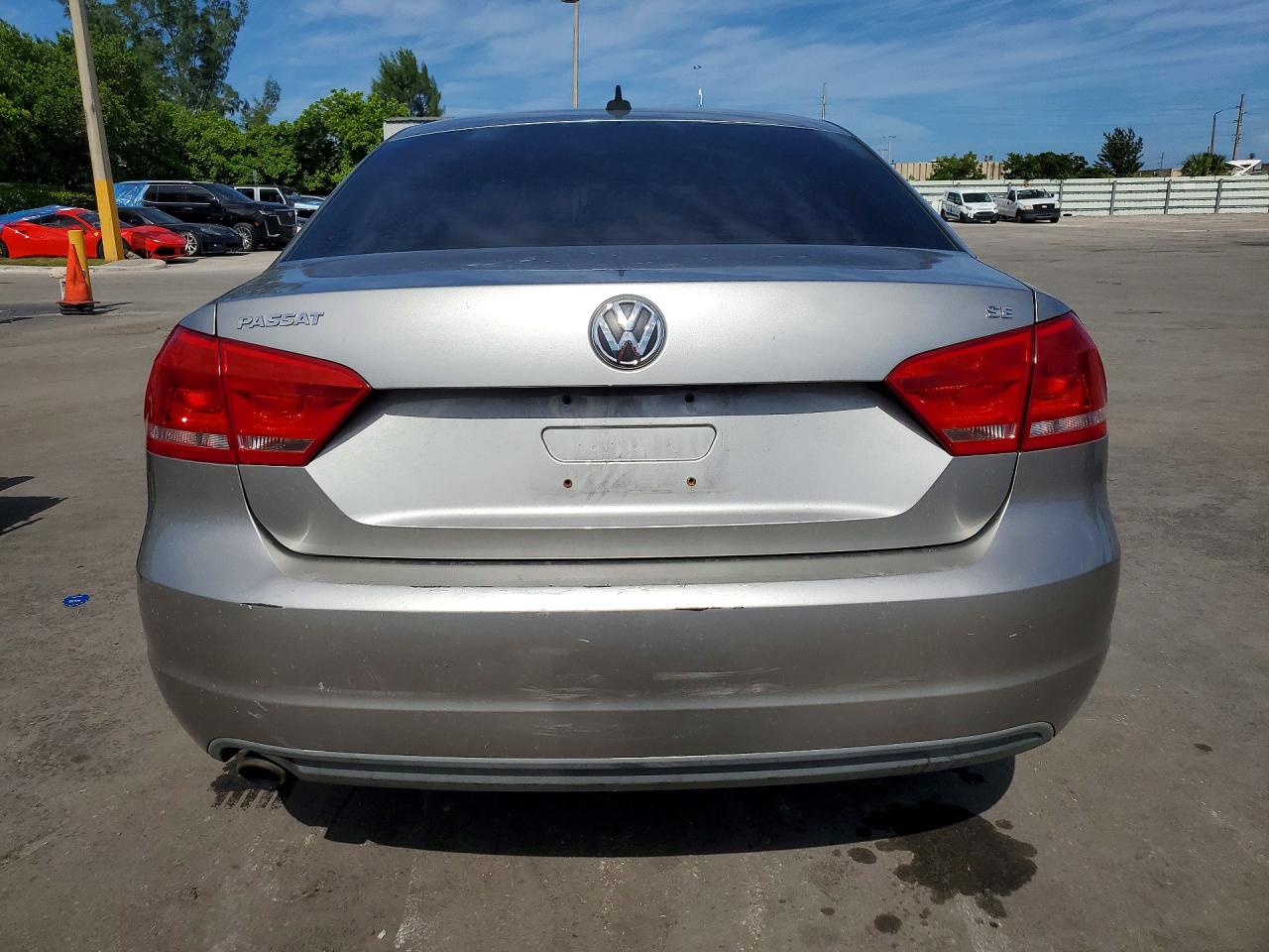 2012 Volkswagen Passat Se Silver vin: 1VWBP7A32CC054468
