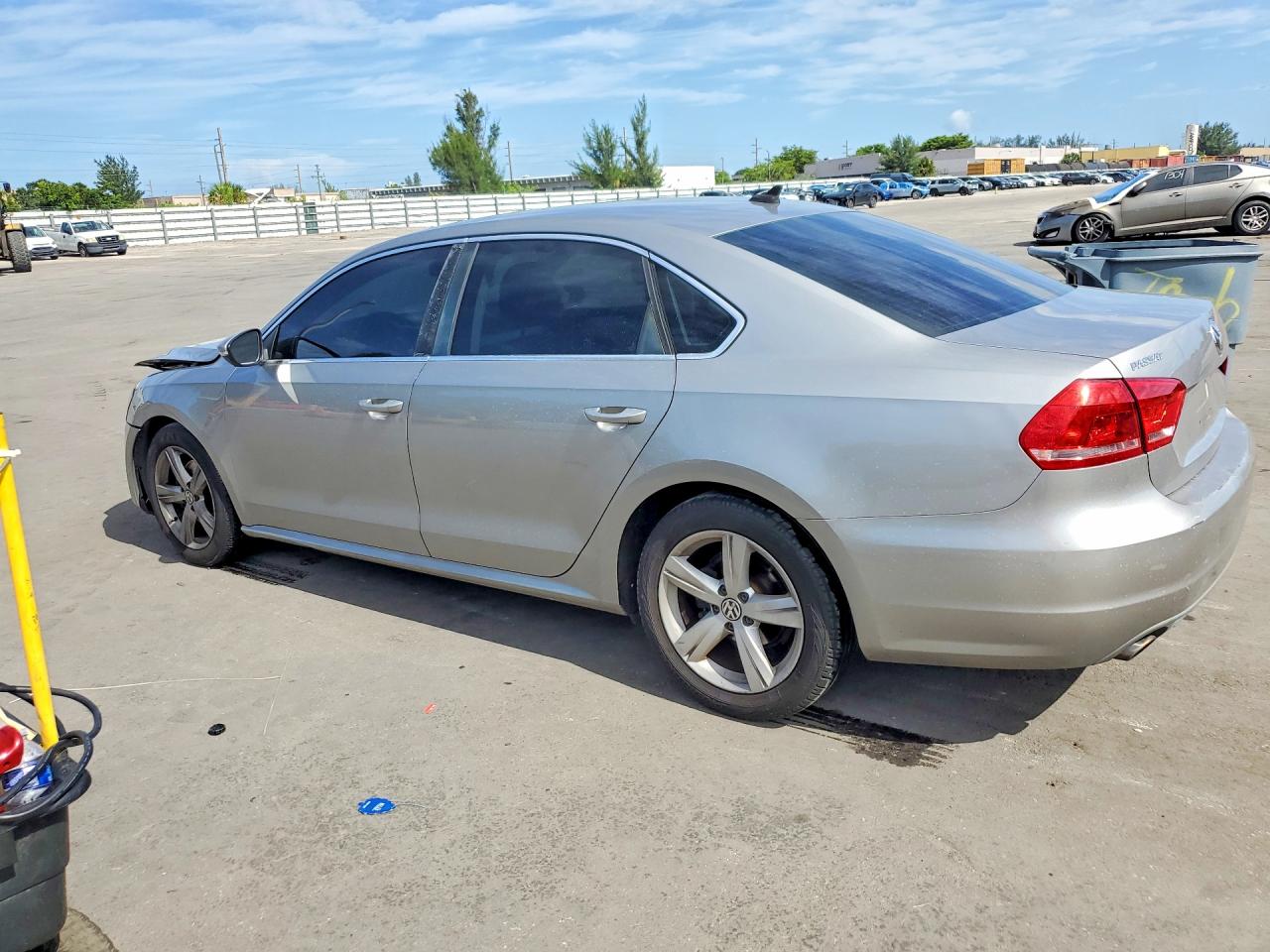 2012 Volkswagen Passat Se Silver vin: 1VWBP7A32CC054468