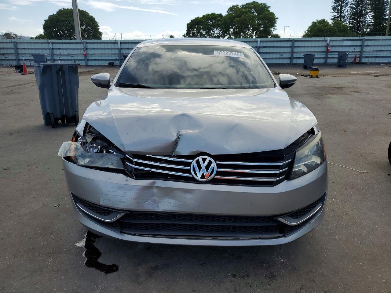 2012 Volkswagen Passat Se Silver vin: 1VWBP7A32CC054468