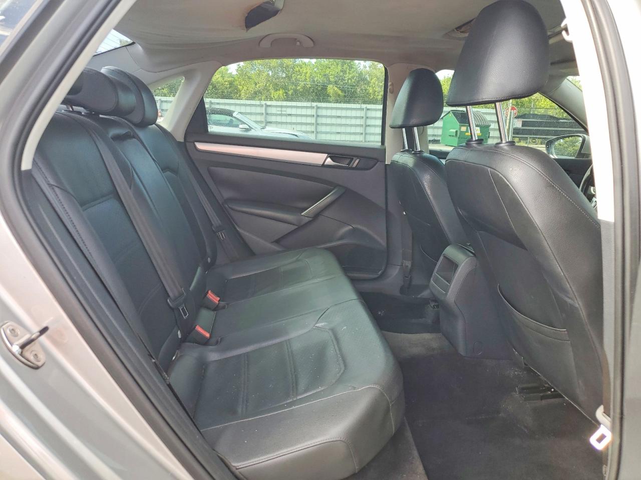 2012 Volkswagen Passat Se Silver vin: 1VWBP7A32CC054468